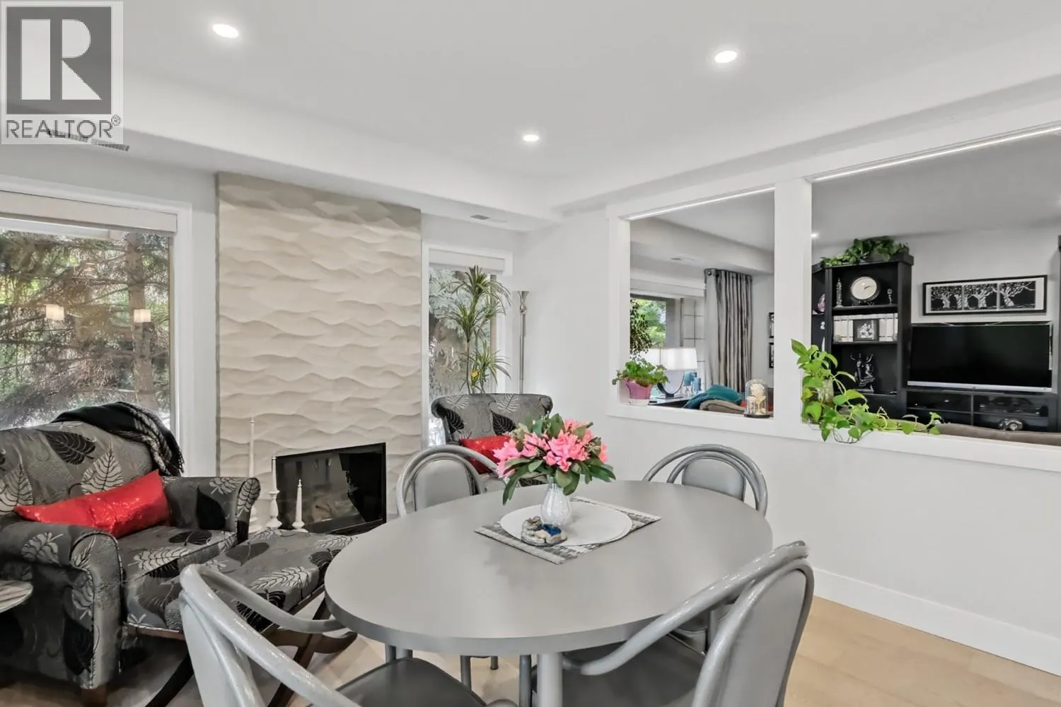 3335 Richter Street Unit# 201