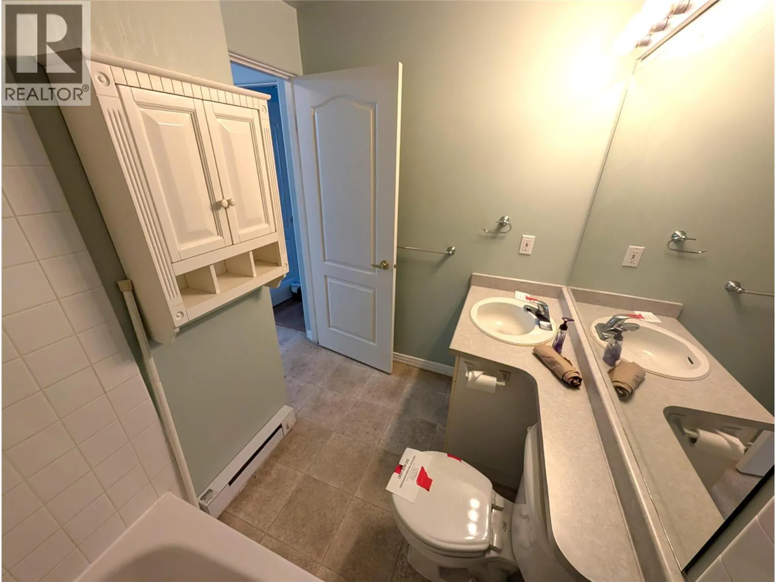 554 SEYMOUR Street Unit# 411