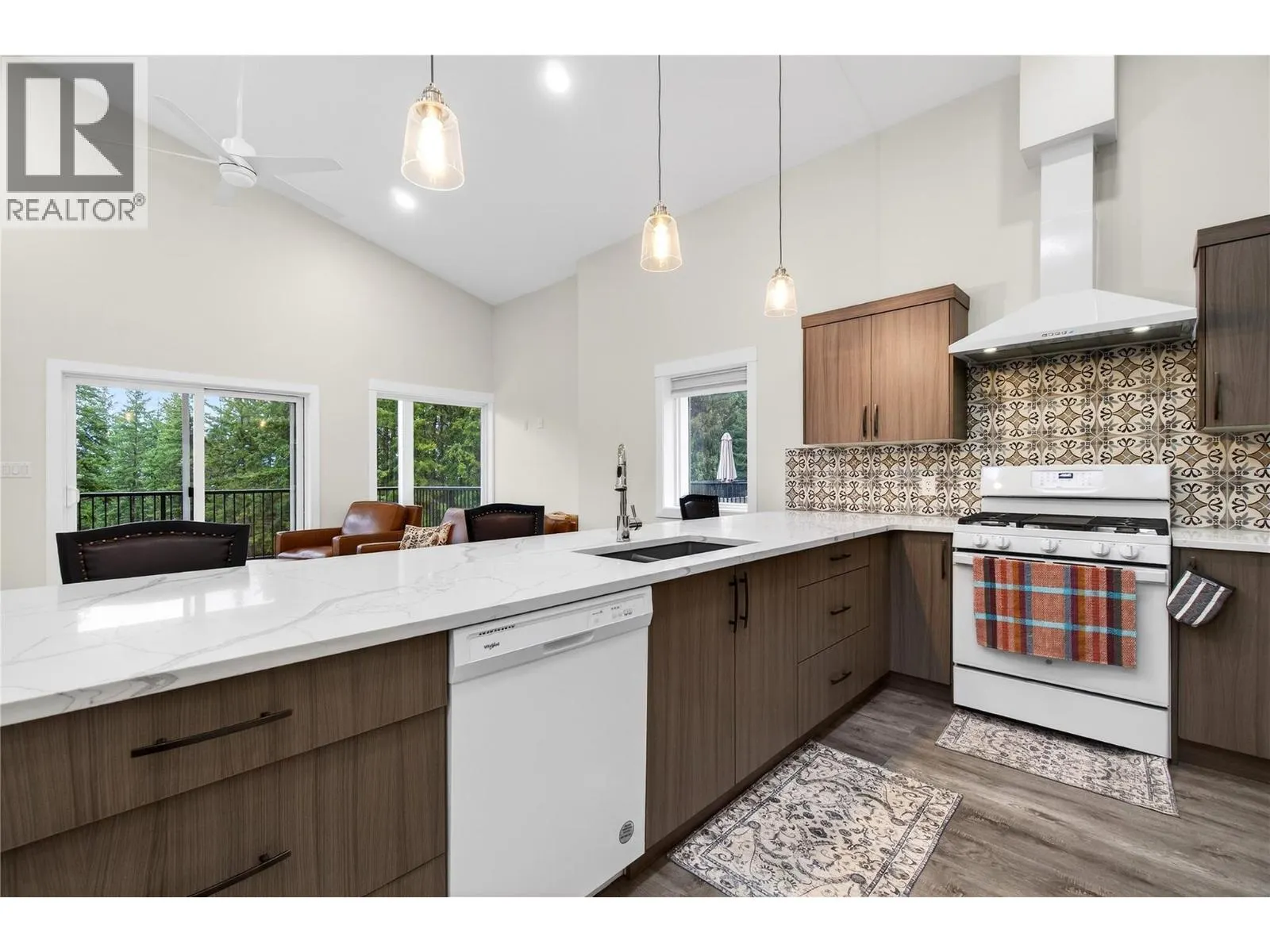 3044 Cedar Drive