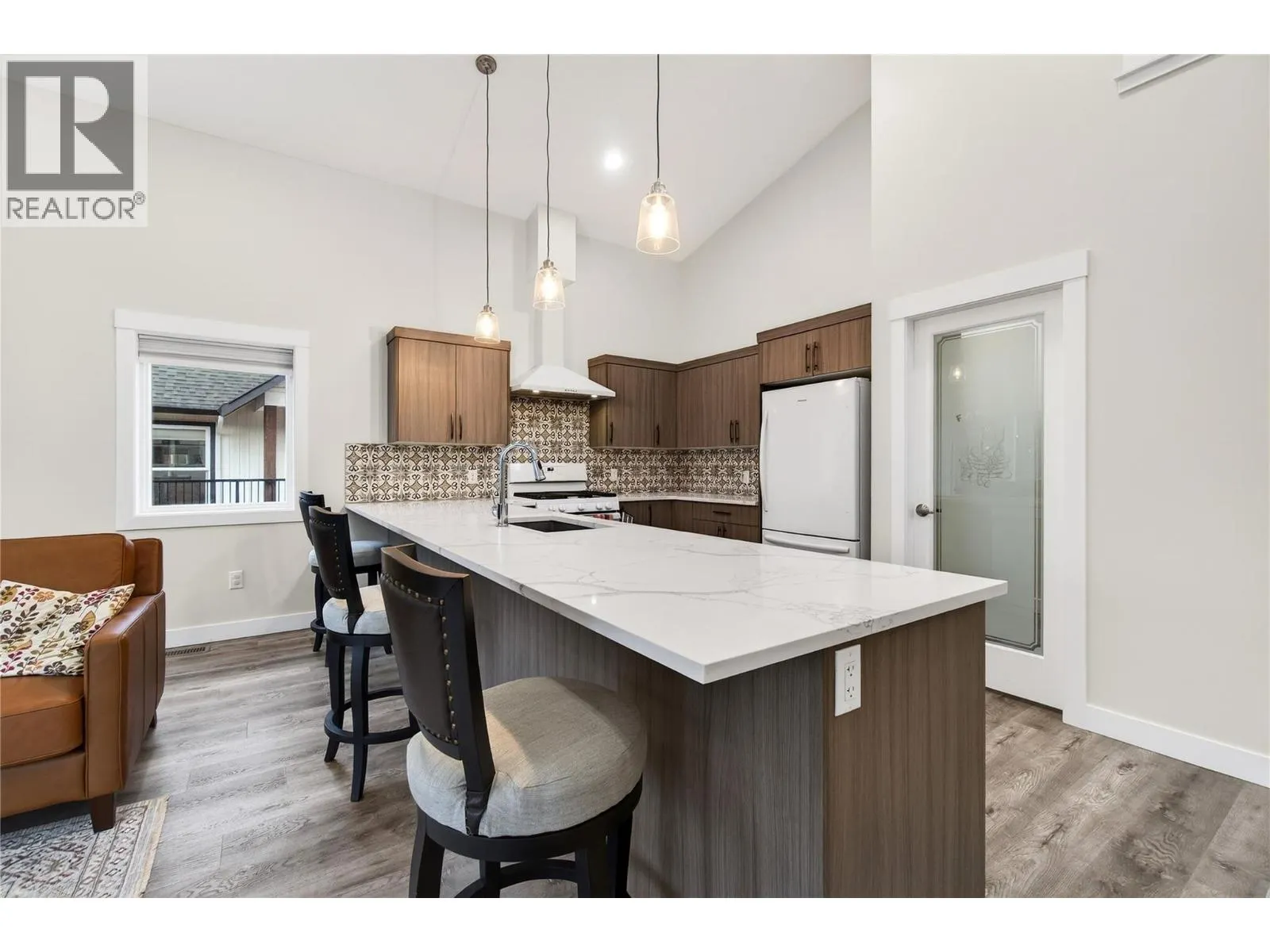 3044 Cedar Drive