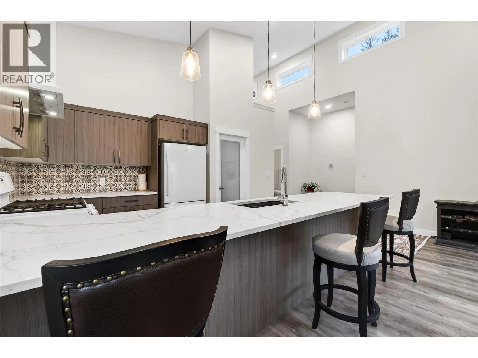3044 Cedar Drive