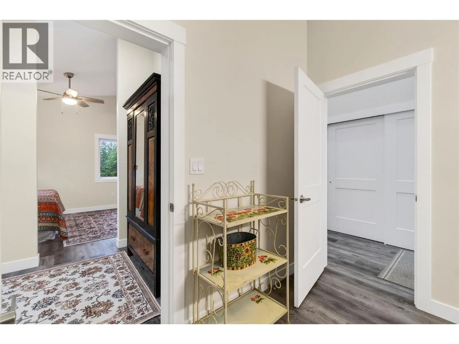 3044 Cedar Drive