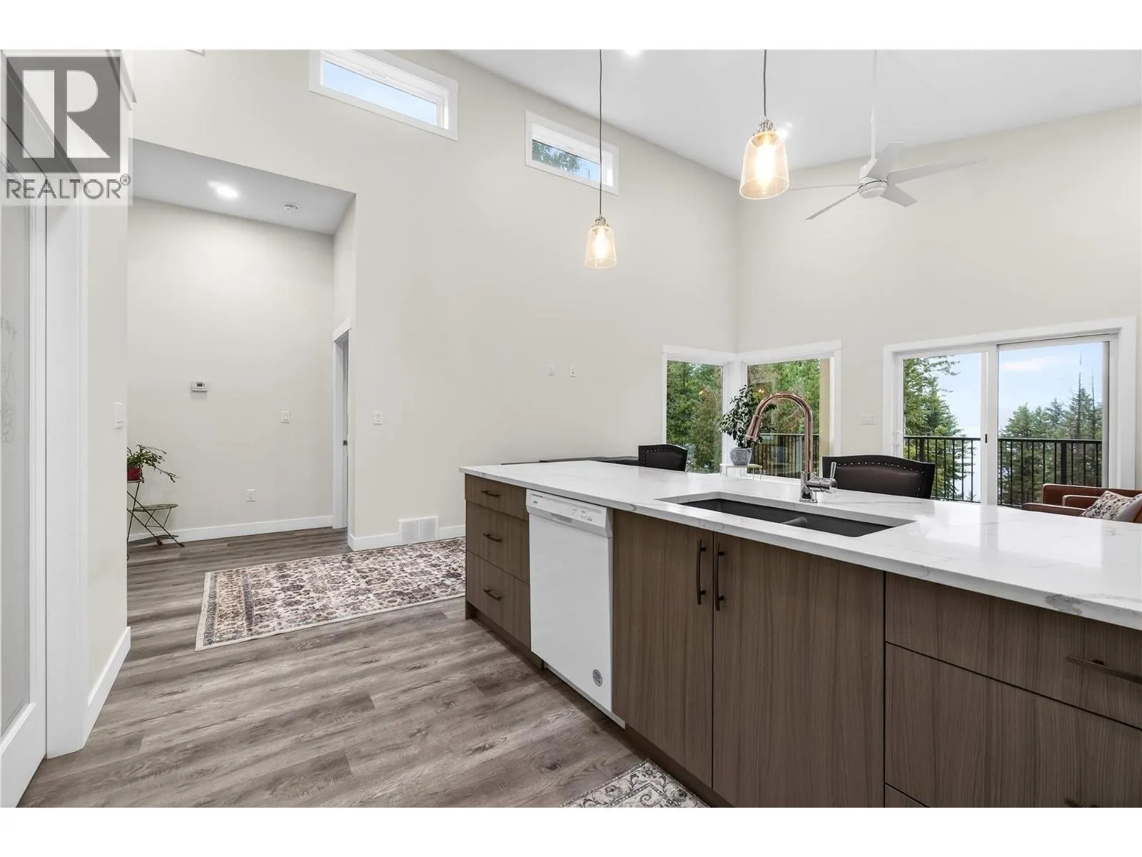 3044 Cedar Drive