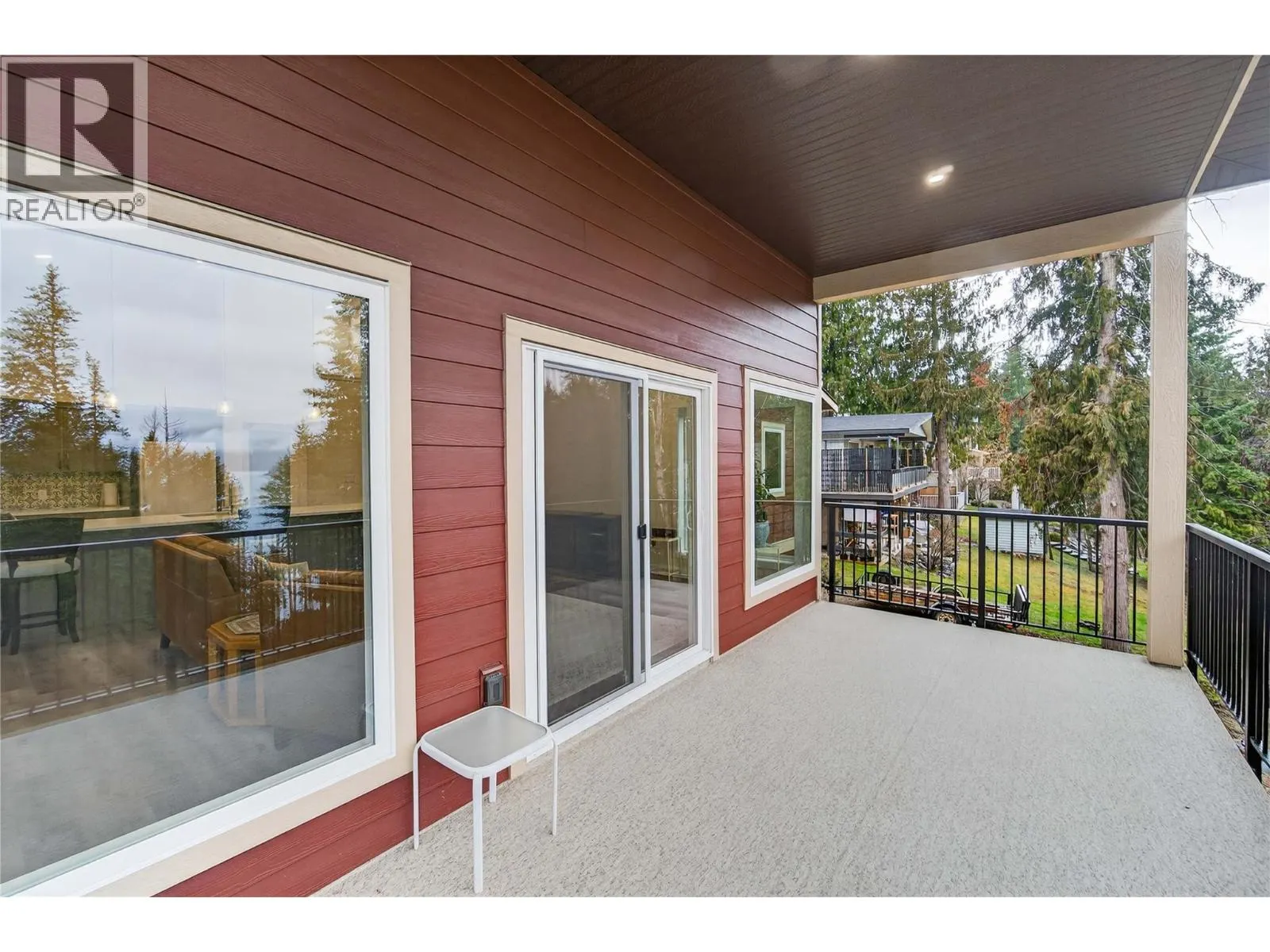3044 Cedar Drive