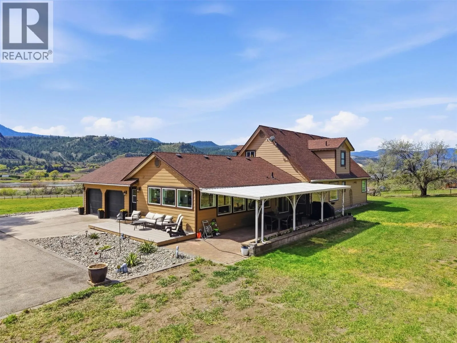 3335 SHUSWAP Road