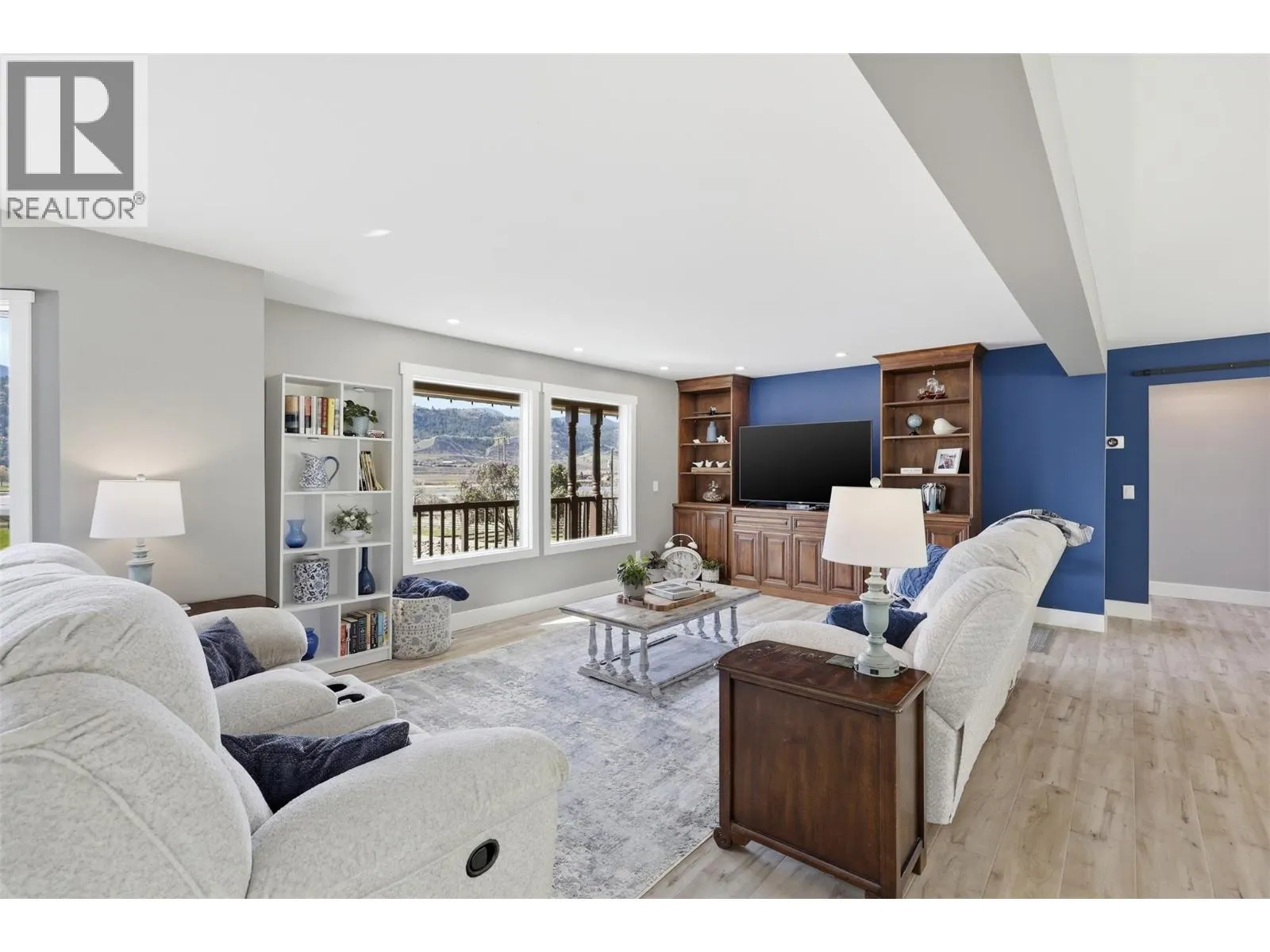 3335 SHUSWAP Road