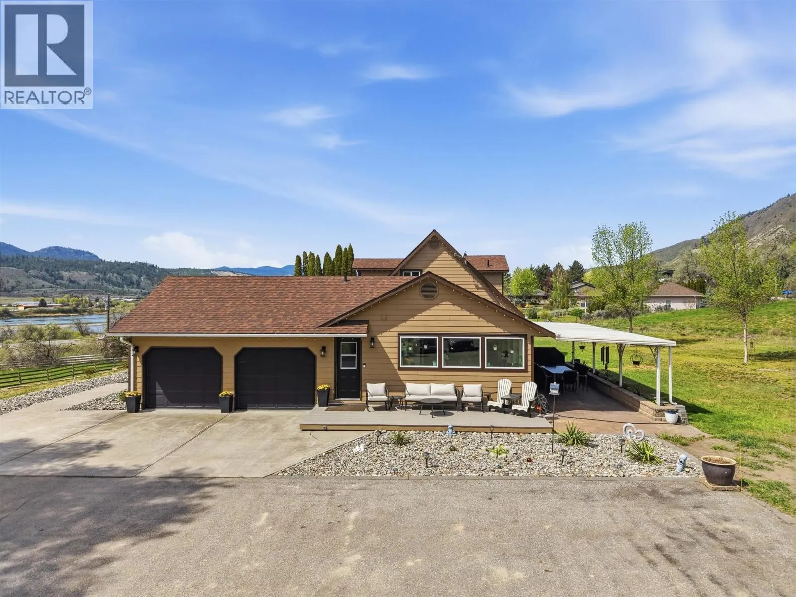 3335 SHUSWAP Road