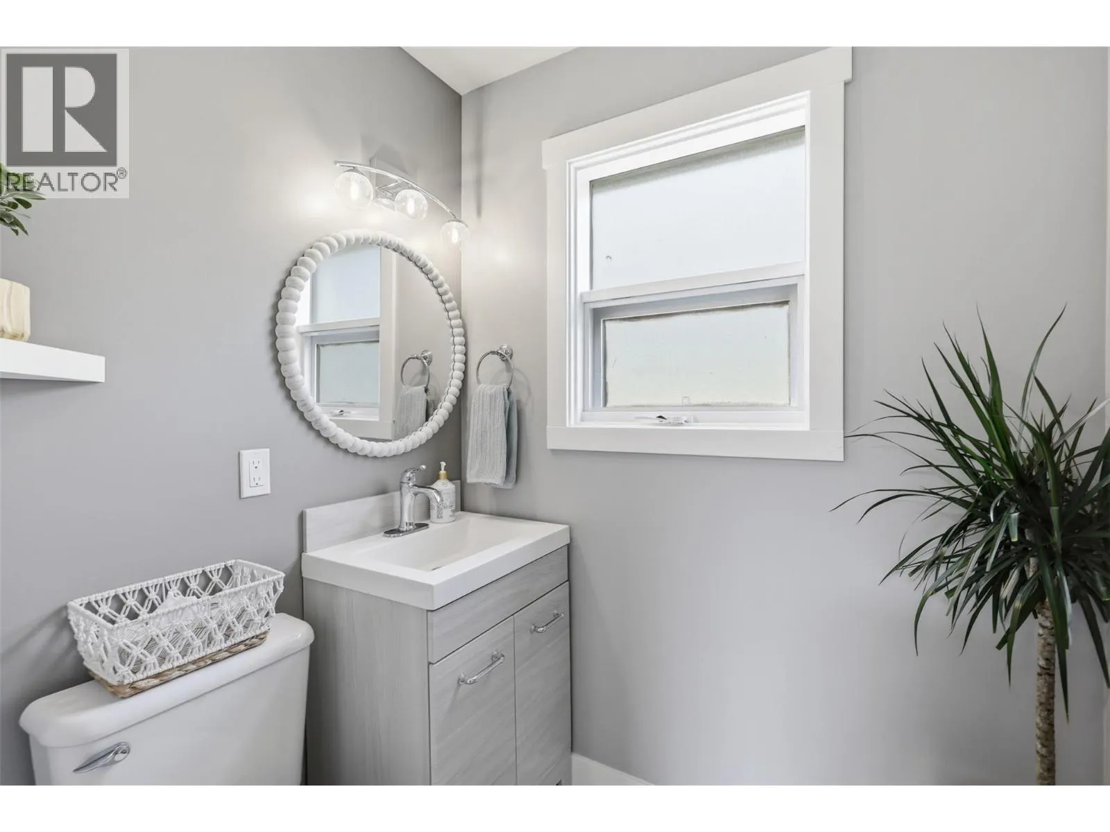 3335 SHUSWAP Road