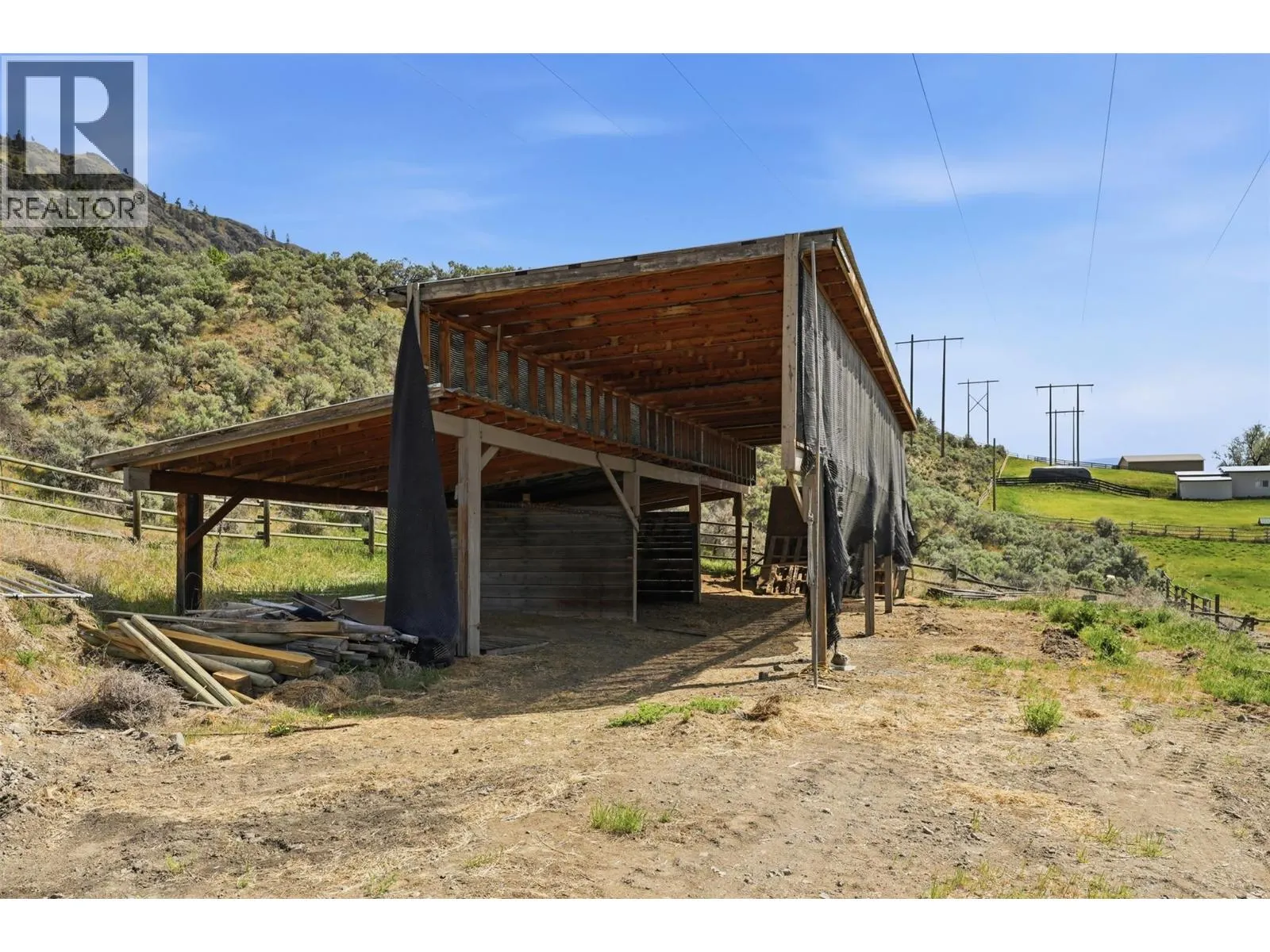 3335 SHUSWAP Road