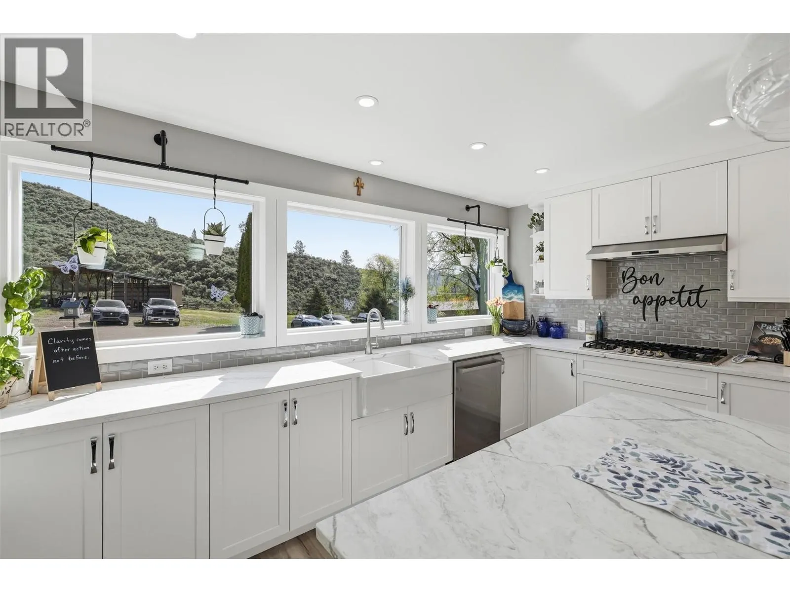 3335 SHUSWAP Road