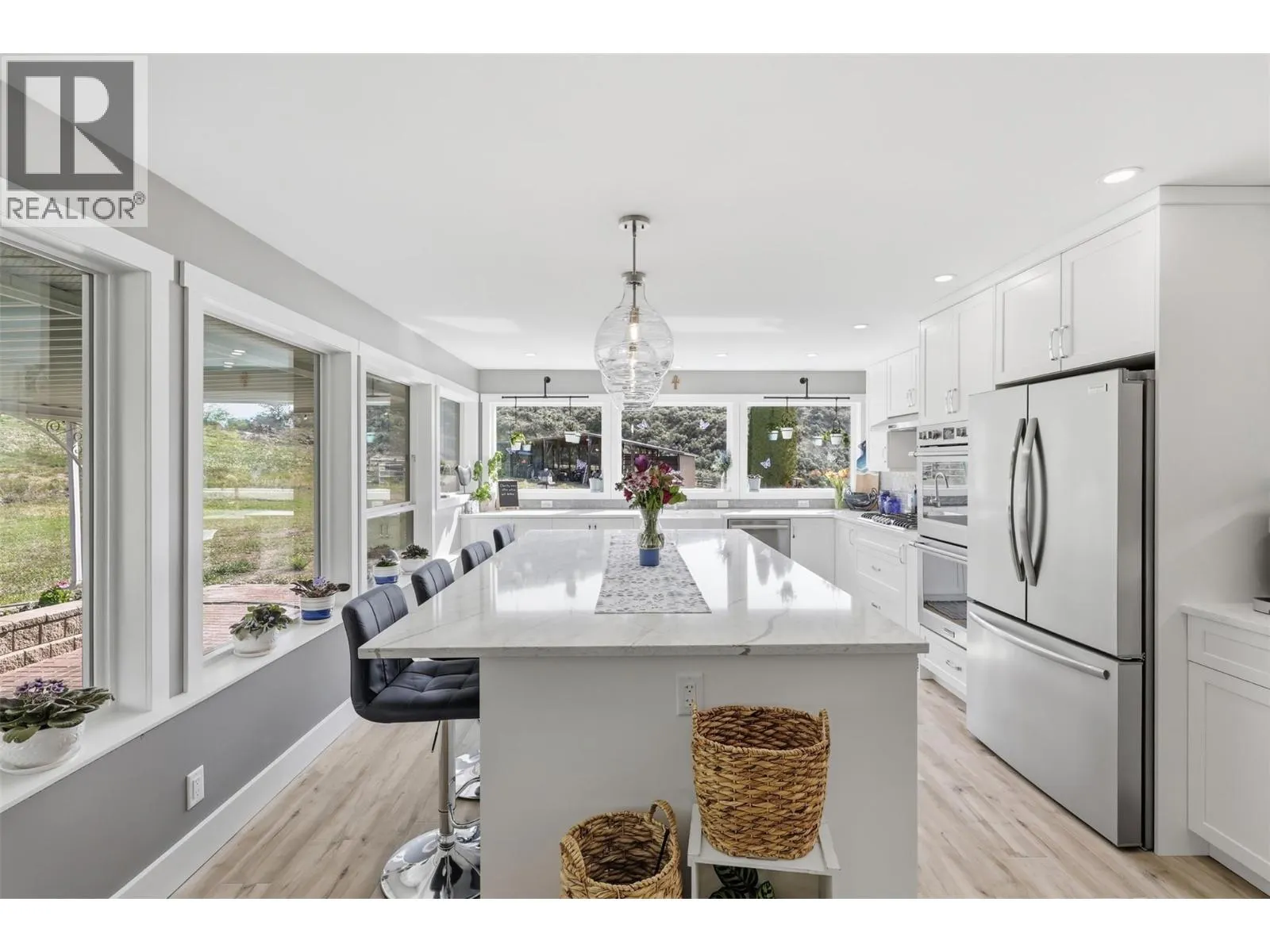 3335 SHUSWAP Road