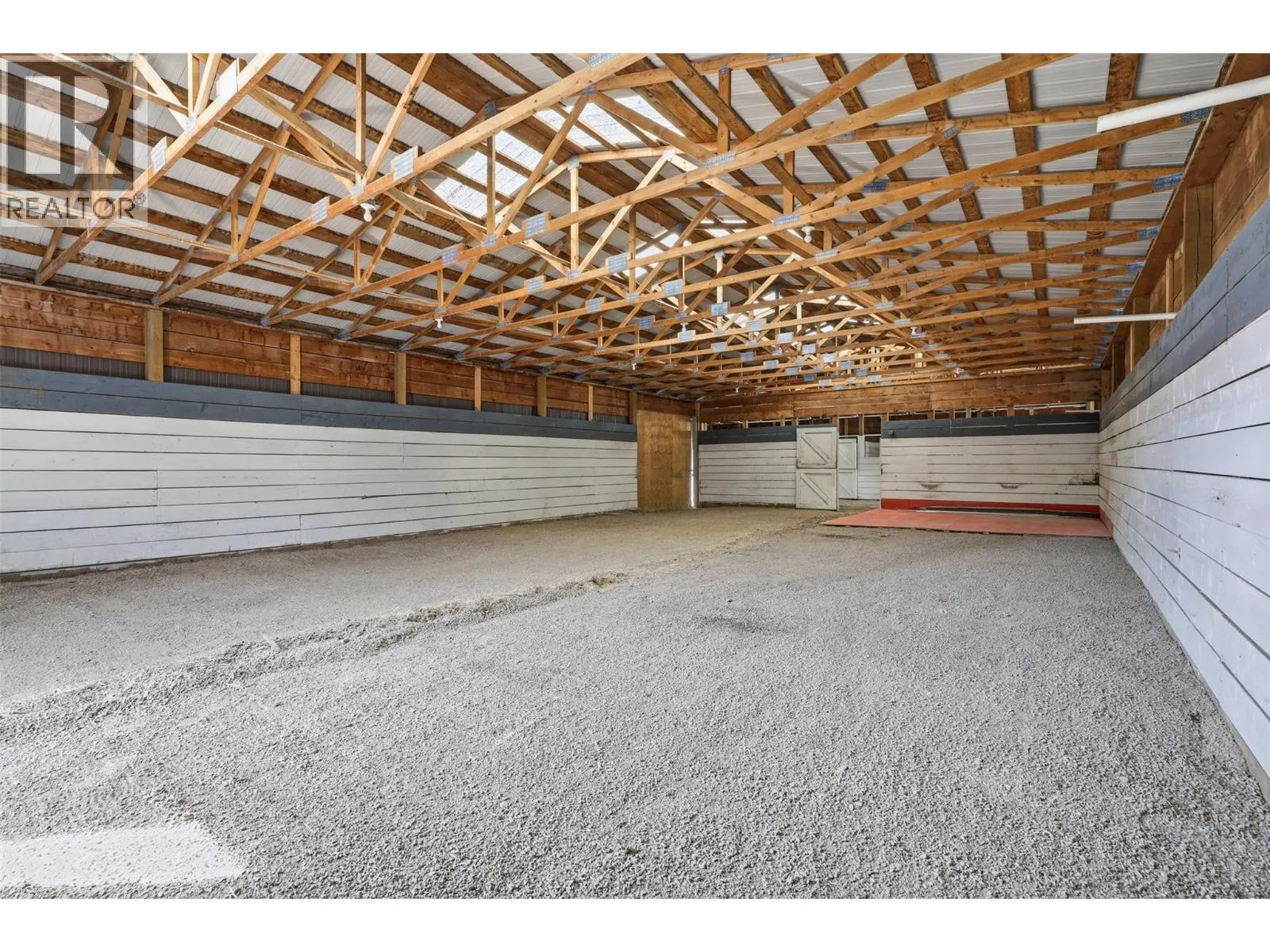 3335 SHUSWAP Road