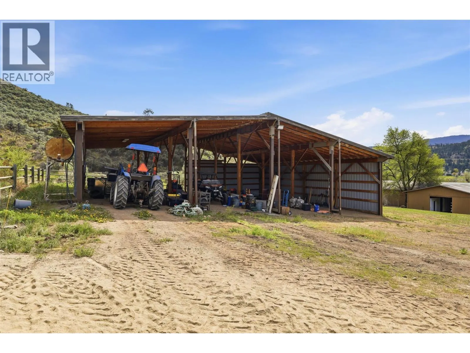 3335 SHUSWAP Road