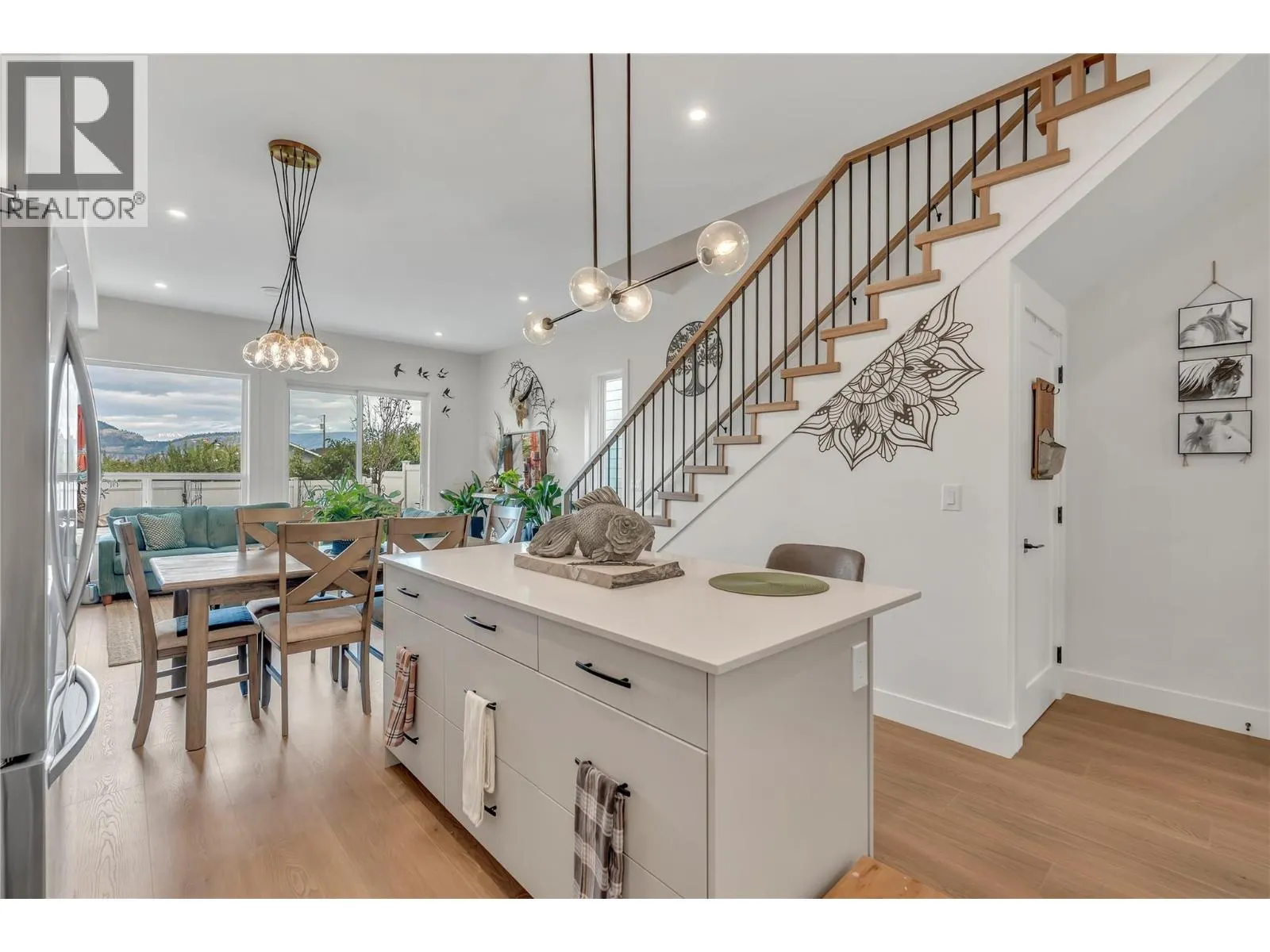 386 Chardonnay Avenue