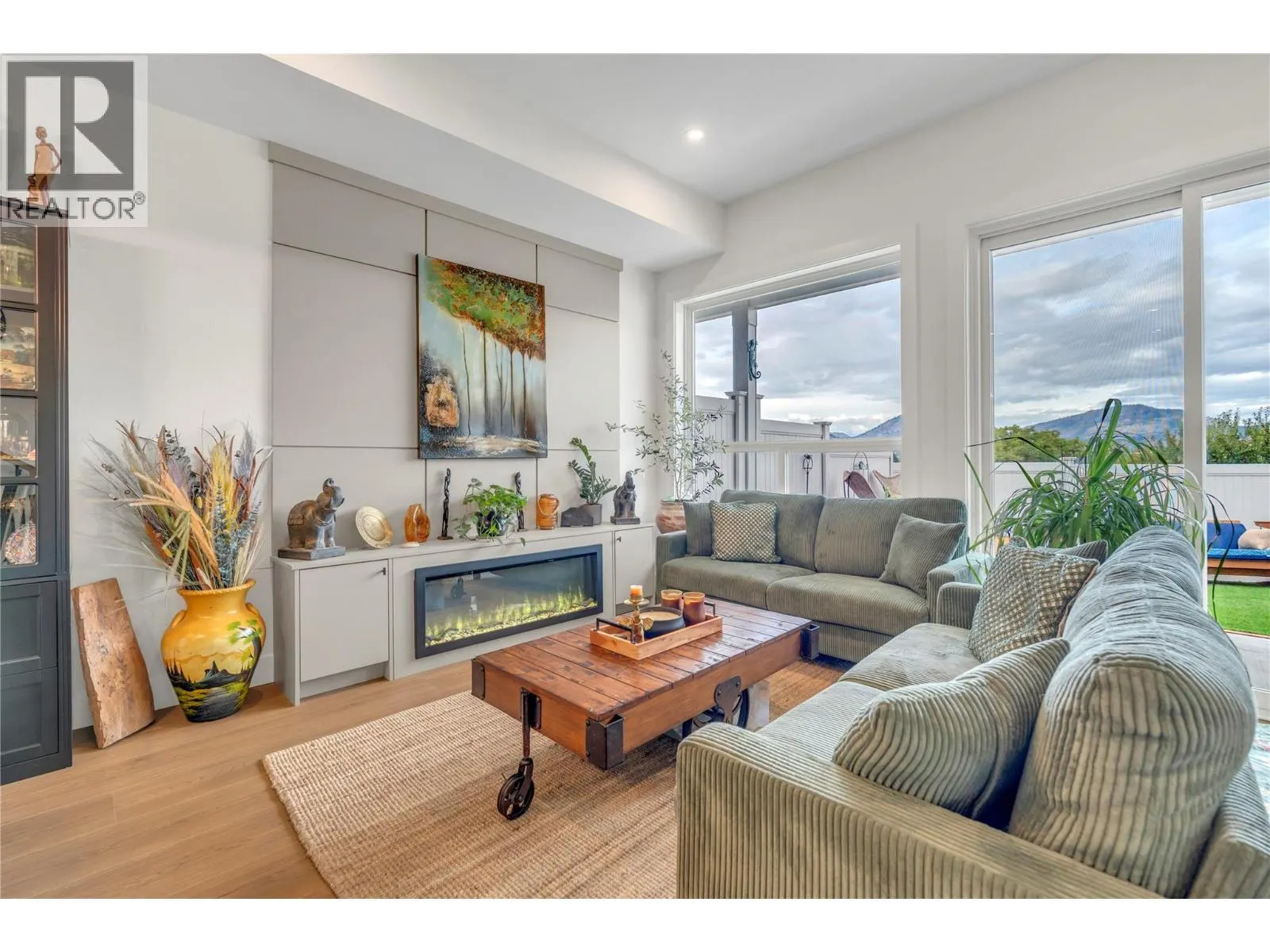 386 Chardonnay Avenue