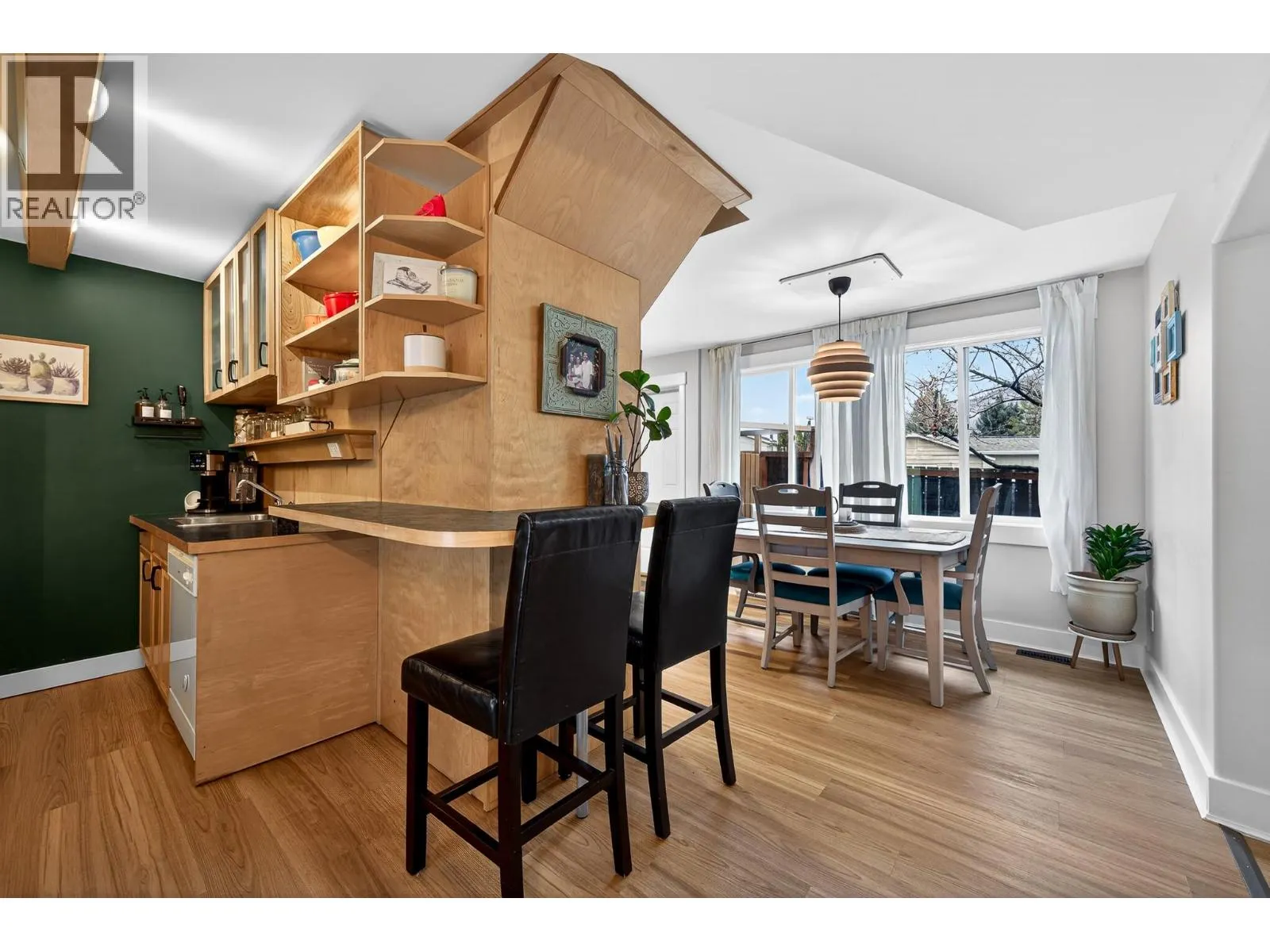 870 MCQUEEN Drive Unit# 114