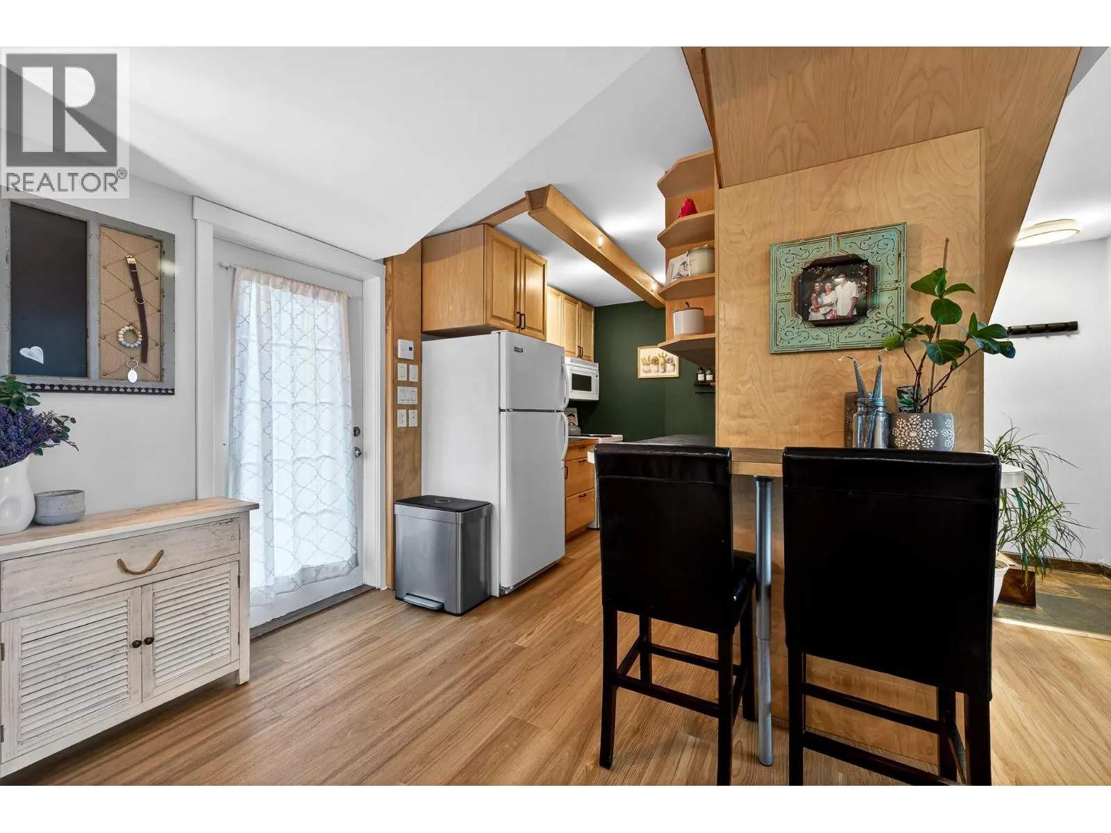 870 MCQUEEN Drive Unit# 114