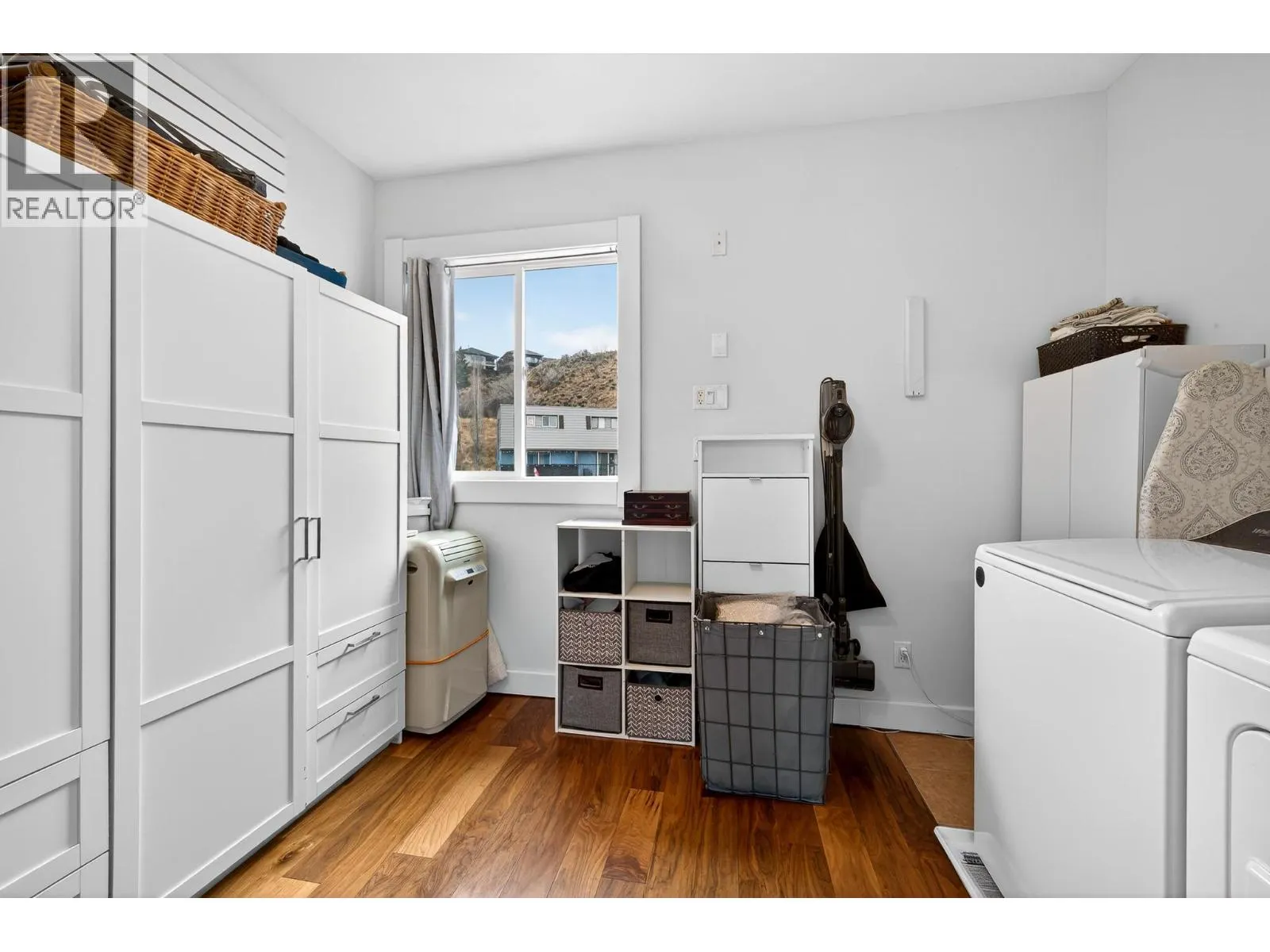 870 MCQUEEN Drive Unit# 114