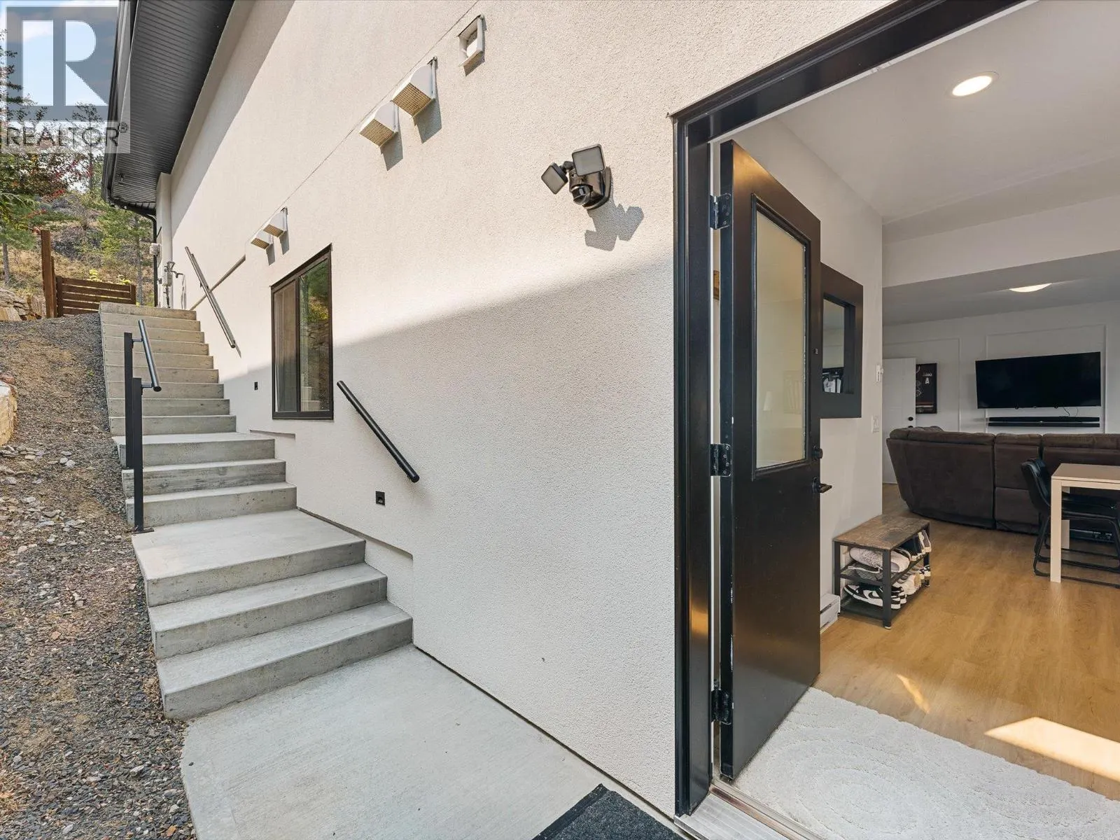 208 Skyland Drive