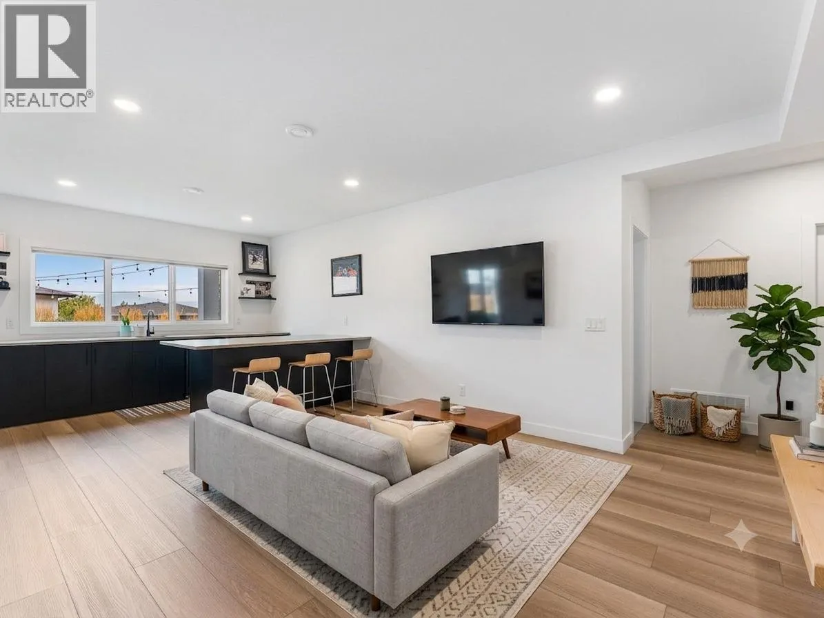 208 Skyland Drive