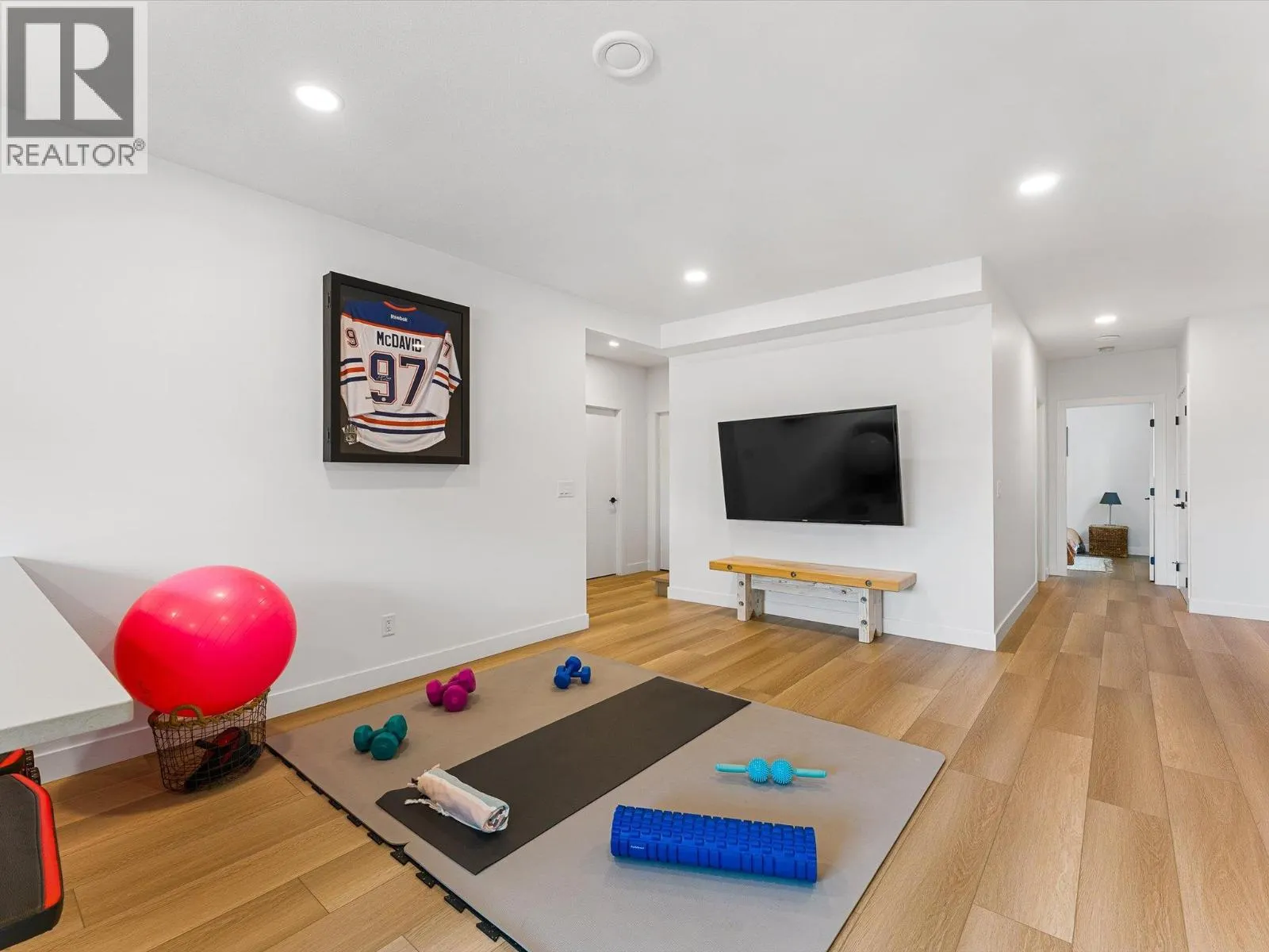 208 Skyland Drive