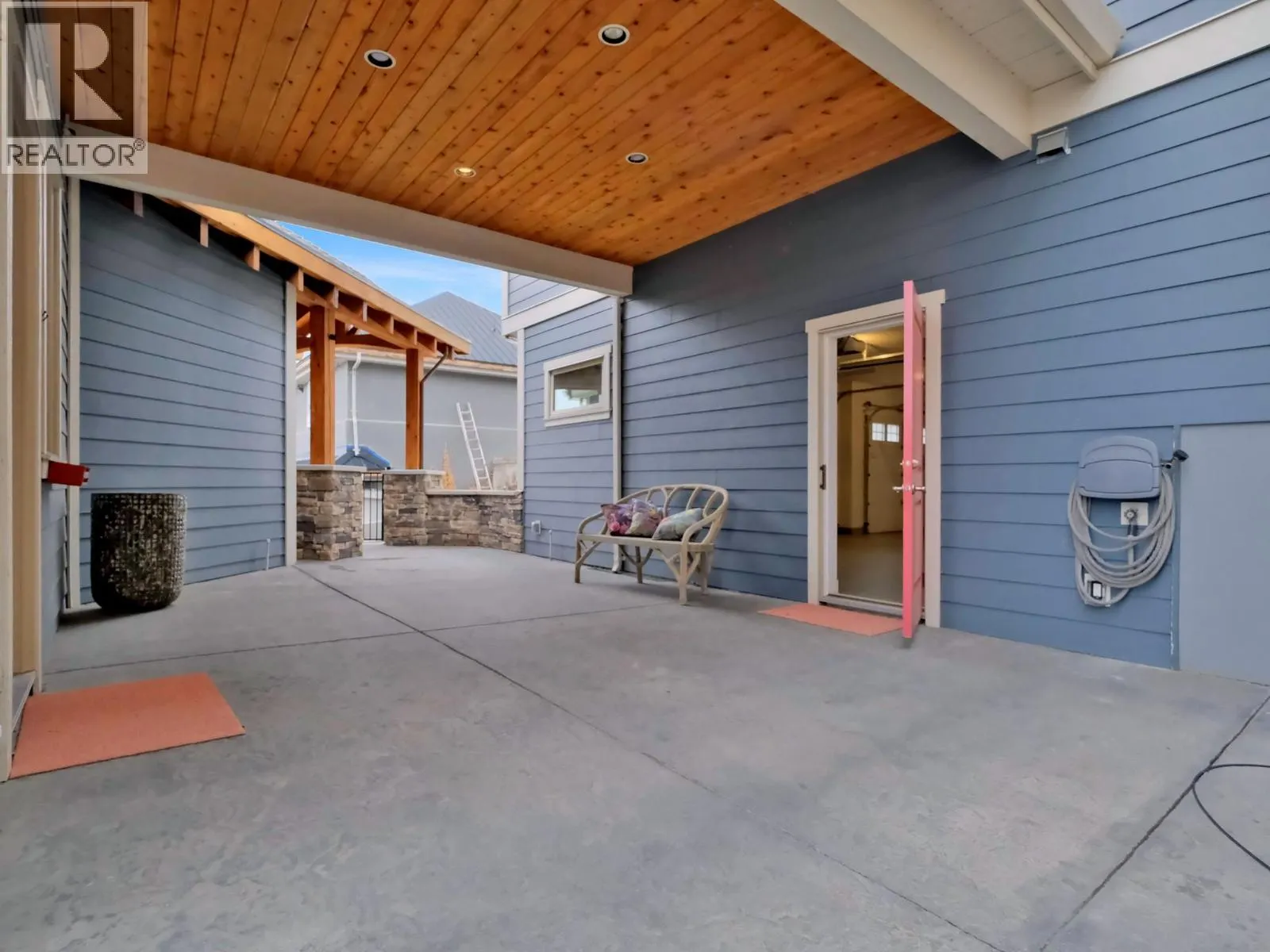 5251 Buchanan Road