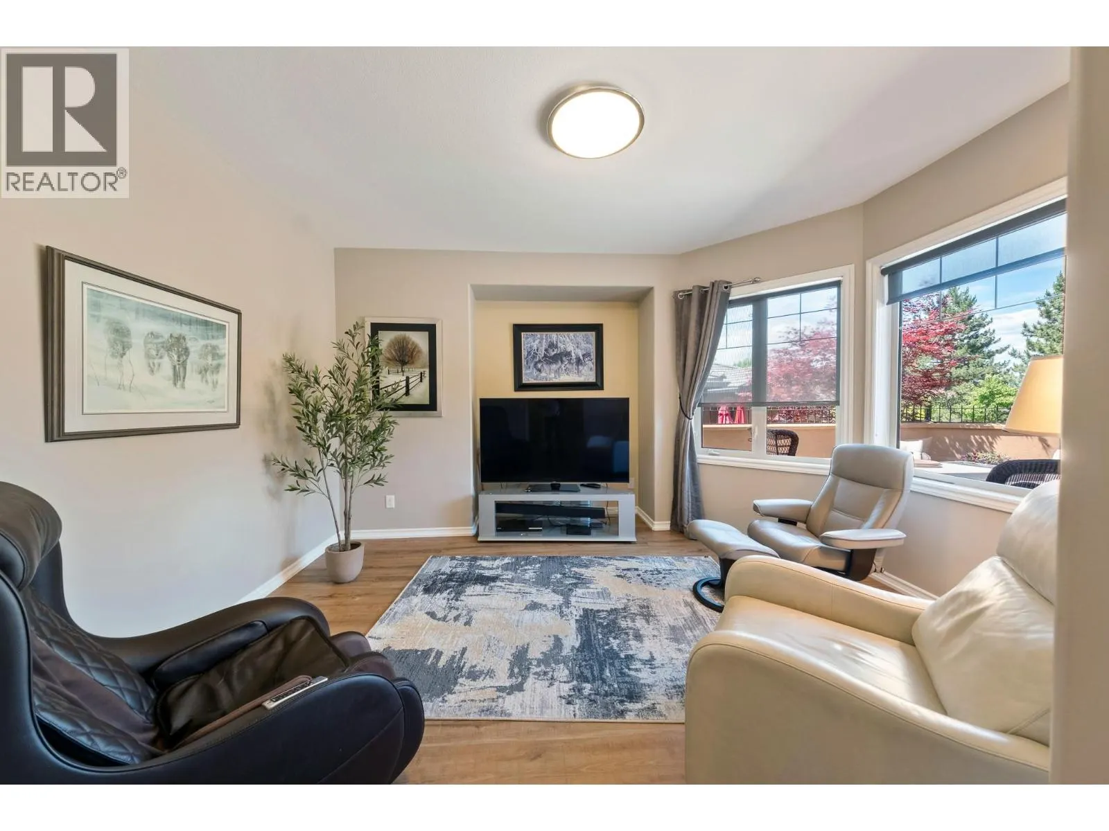 4100 Gallaghers Parkland Drive Unit# 16