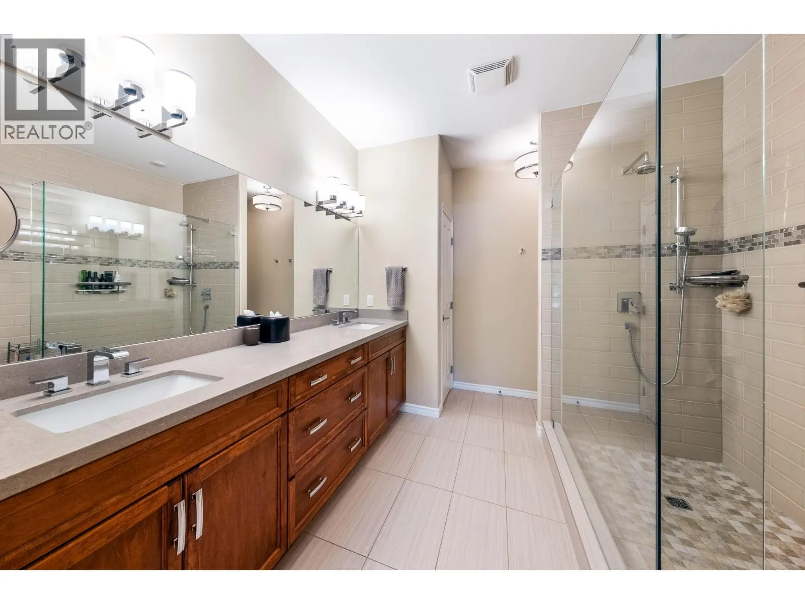4100 Gallaghers Parkland Drive Unit# 16