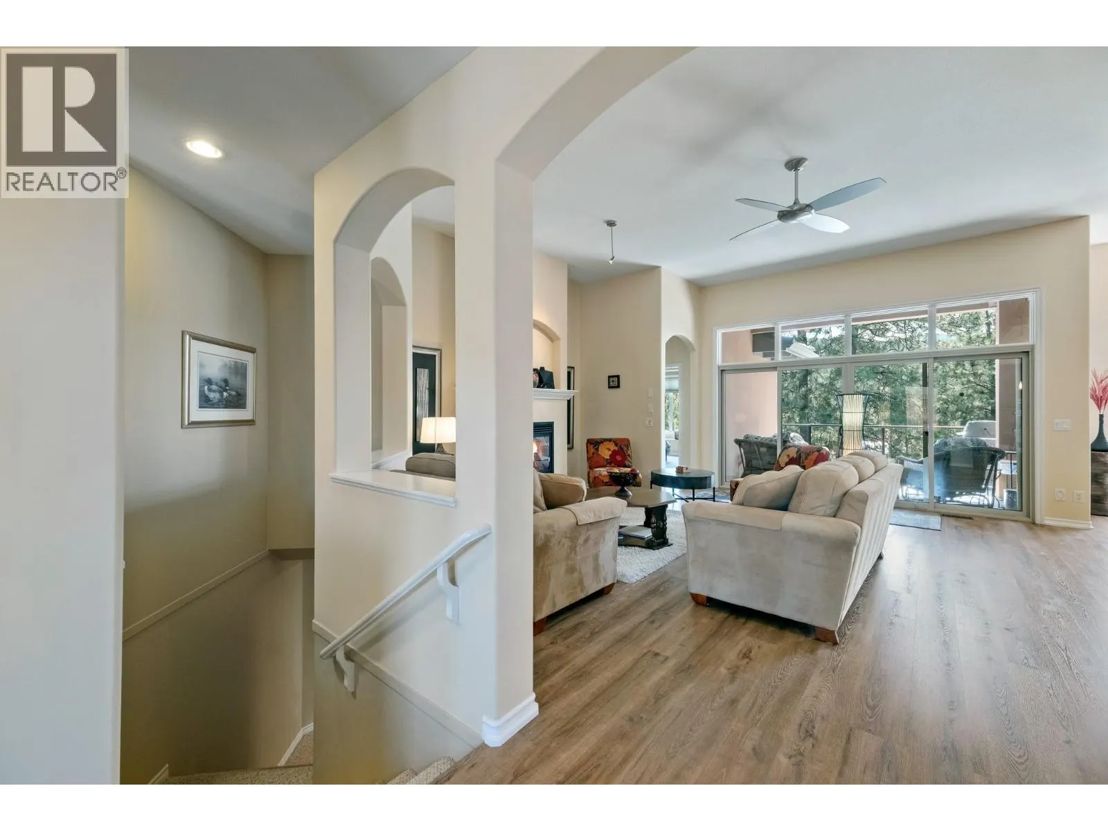 4100 Gallaghers Parkland Drive Unit# 16