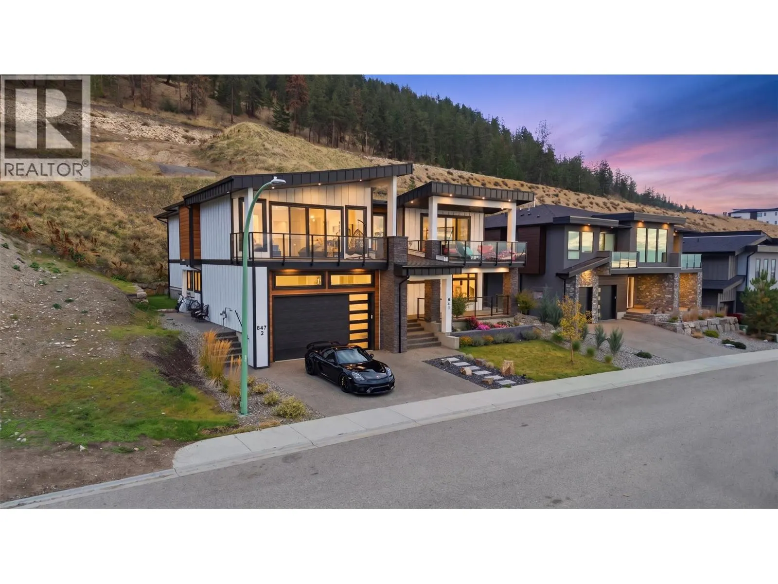647 Deans Drive