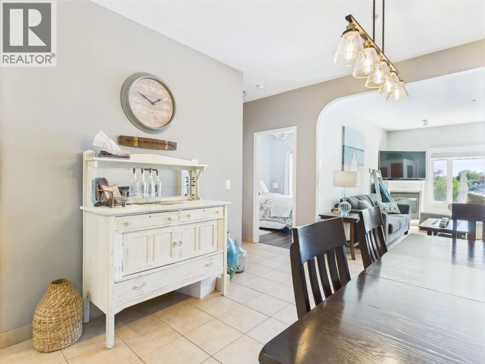 15 Solana Key Court Unit# 108