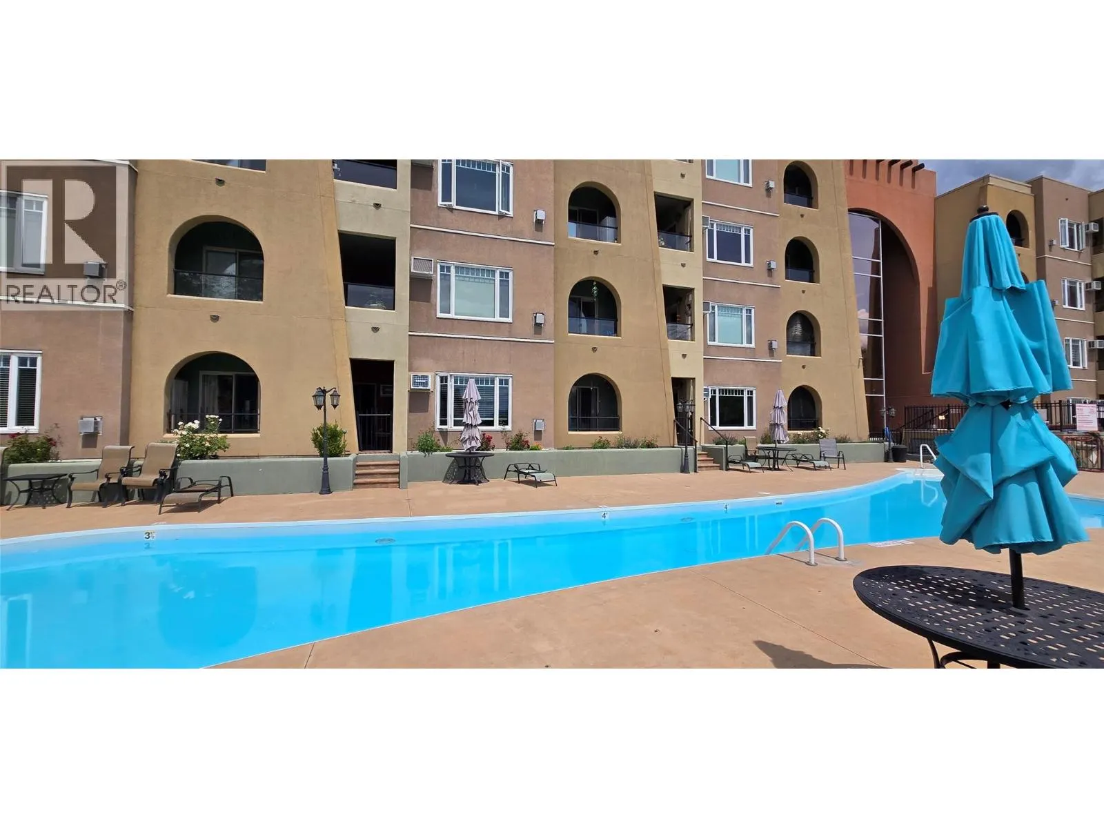 15 Solana Key Court Unit# 108