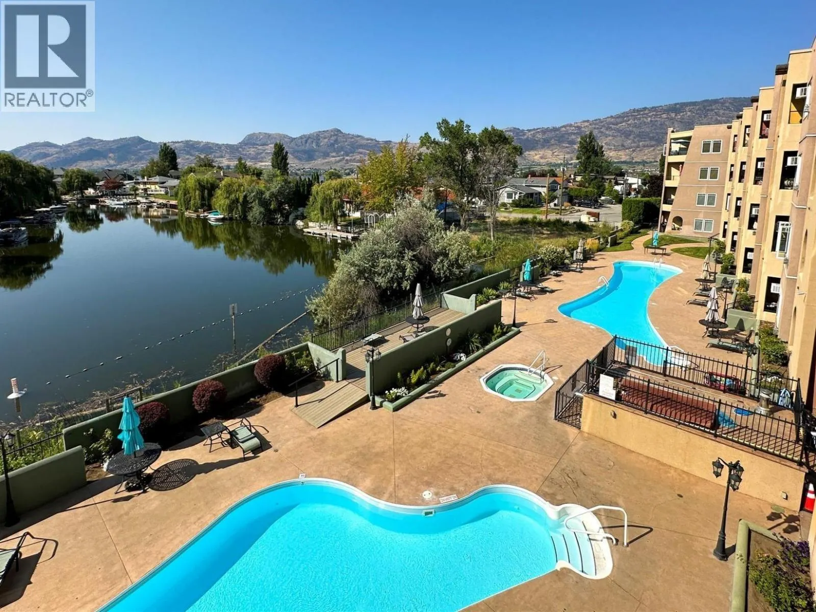 15 Solana Key Court Unit# 108
