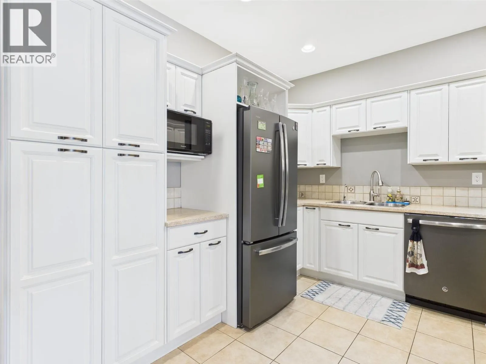 15 Solana Key Court Unit# 108