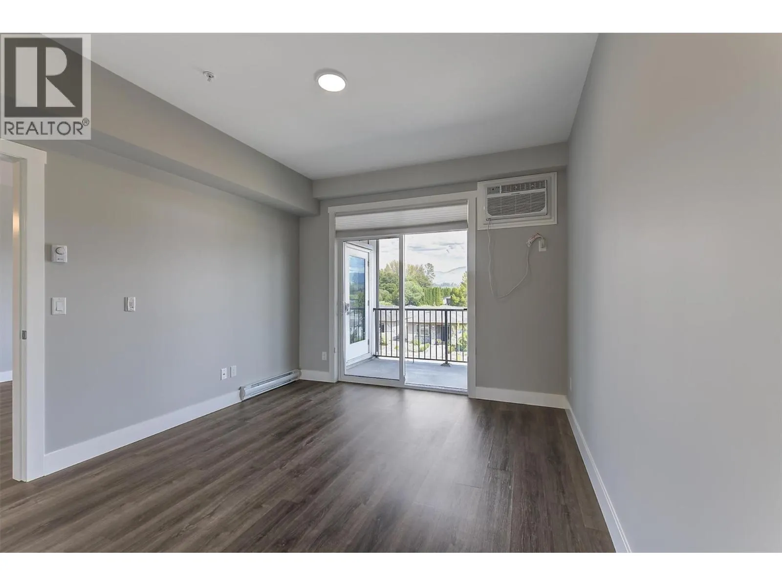 3090 Burtch Road Unit# 212