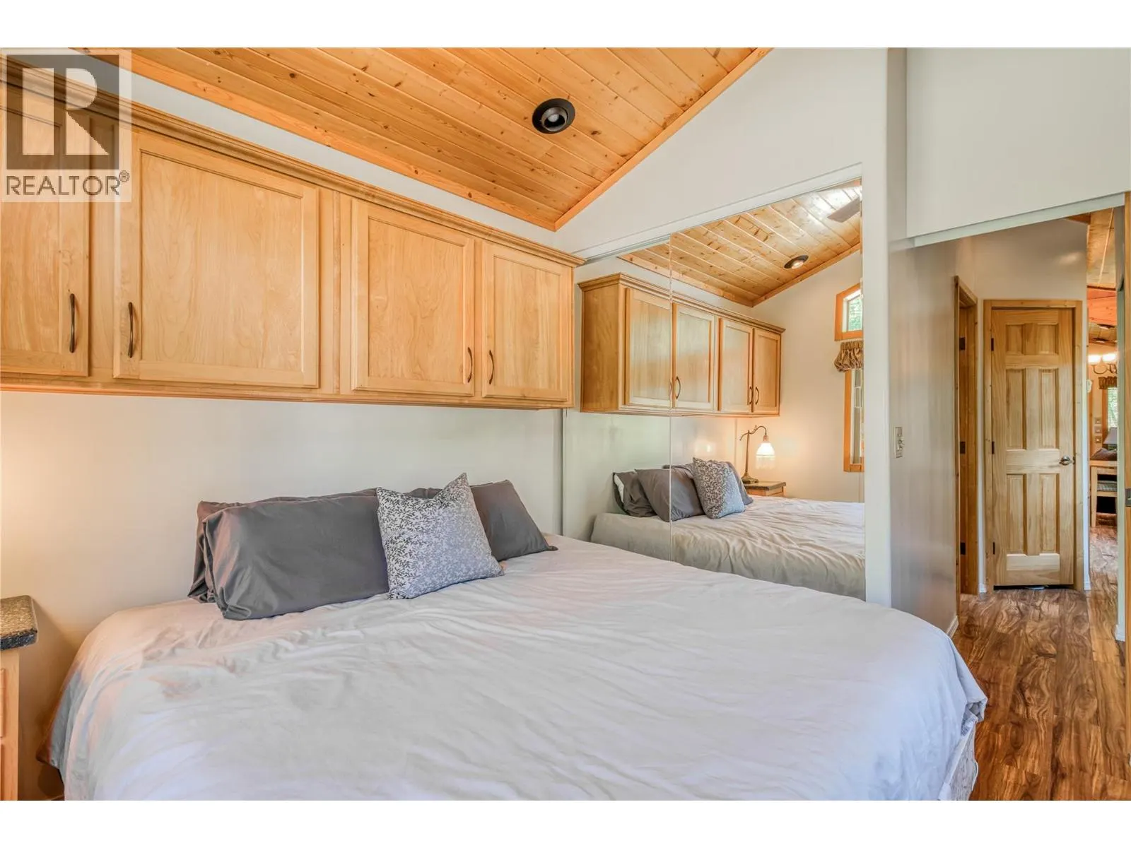 4835 Paradise Valley Drive Unit# 39