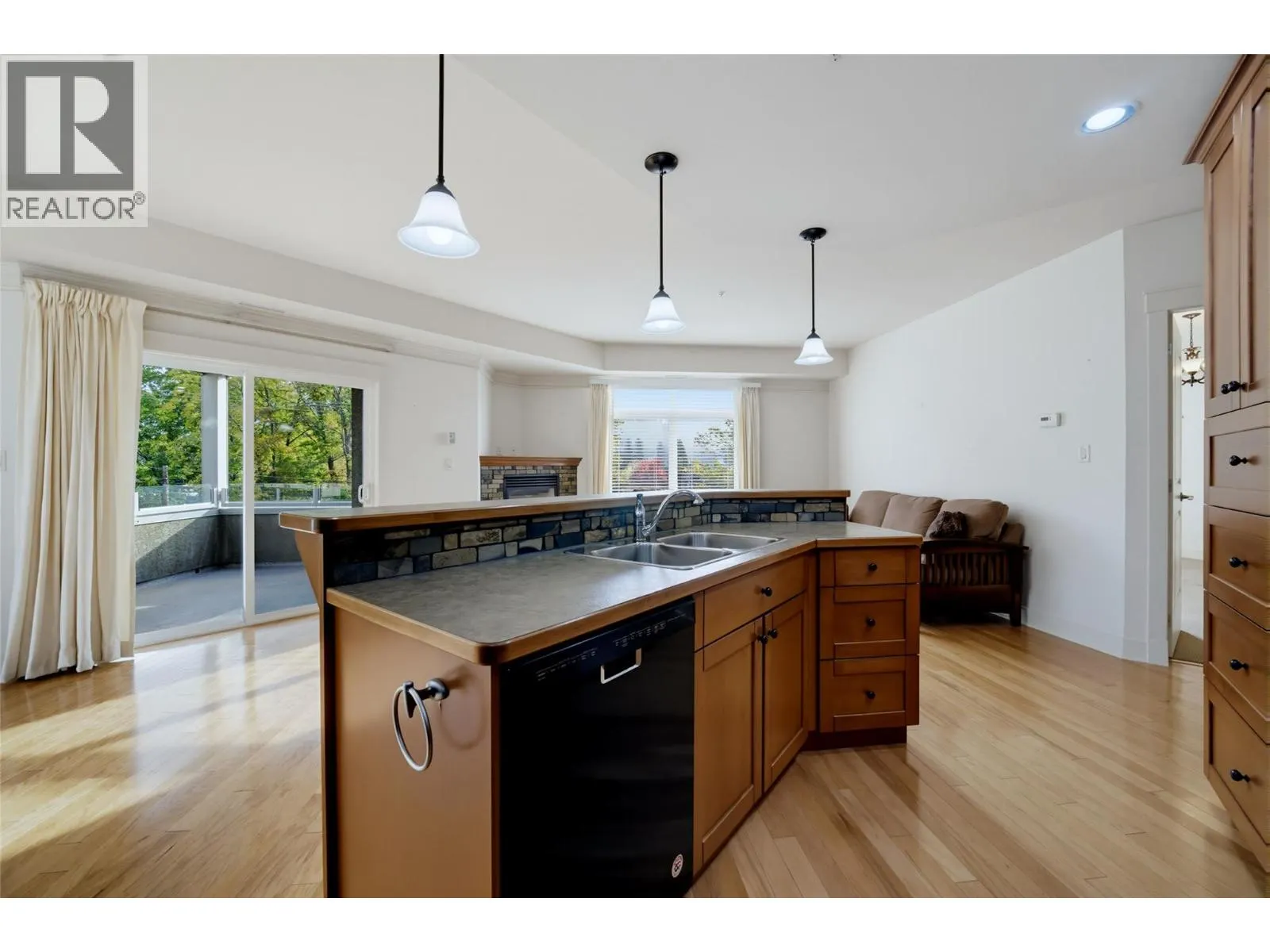611 Shuswap Street SW Unit# 202