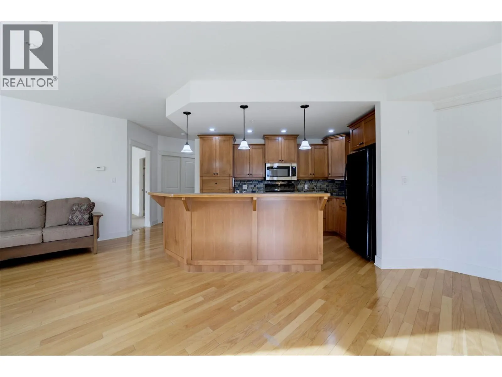 611 Shuswap Street SW Unit# 202
