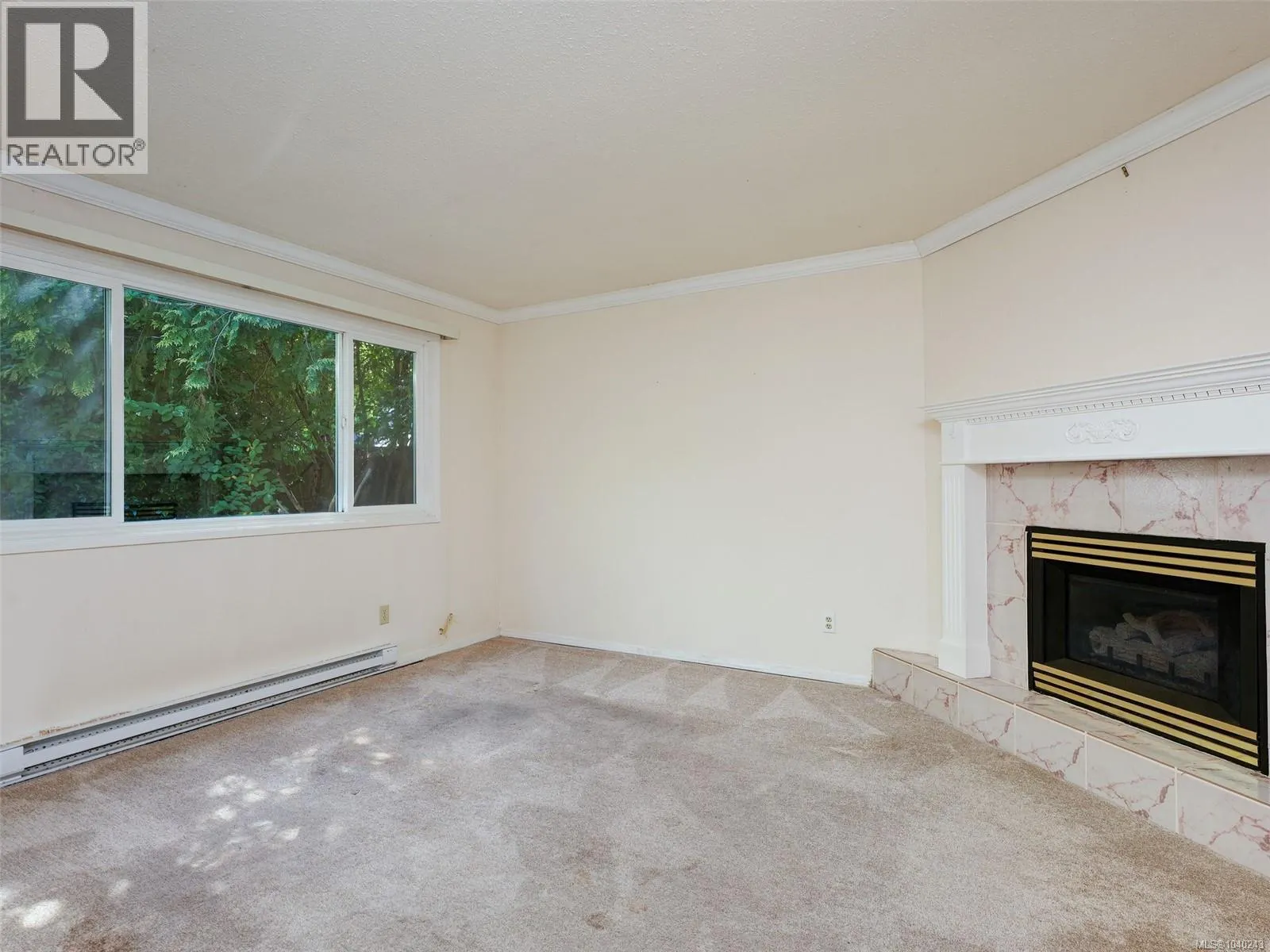 10040 Wisteria Pl