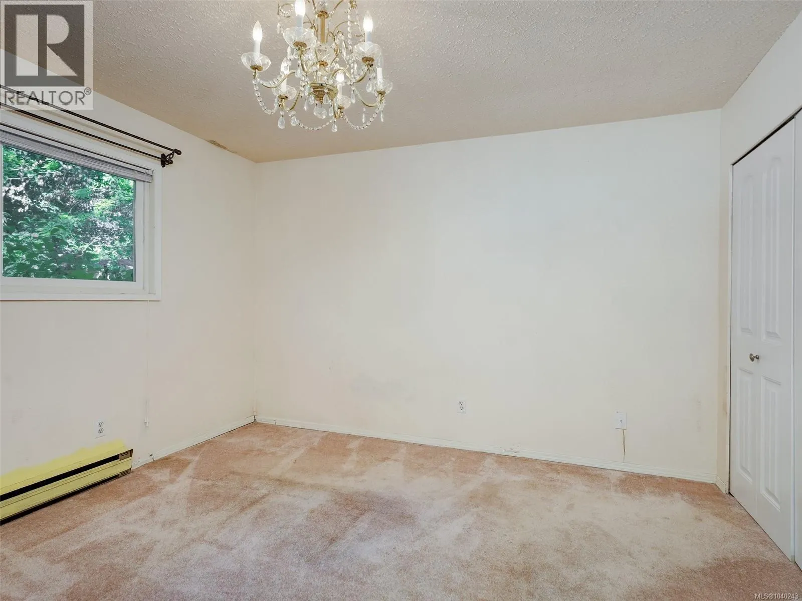 10040 Wisteria Pl