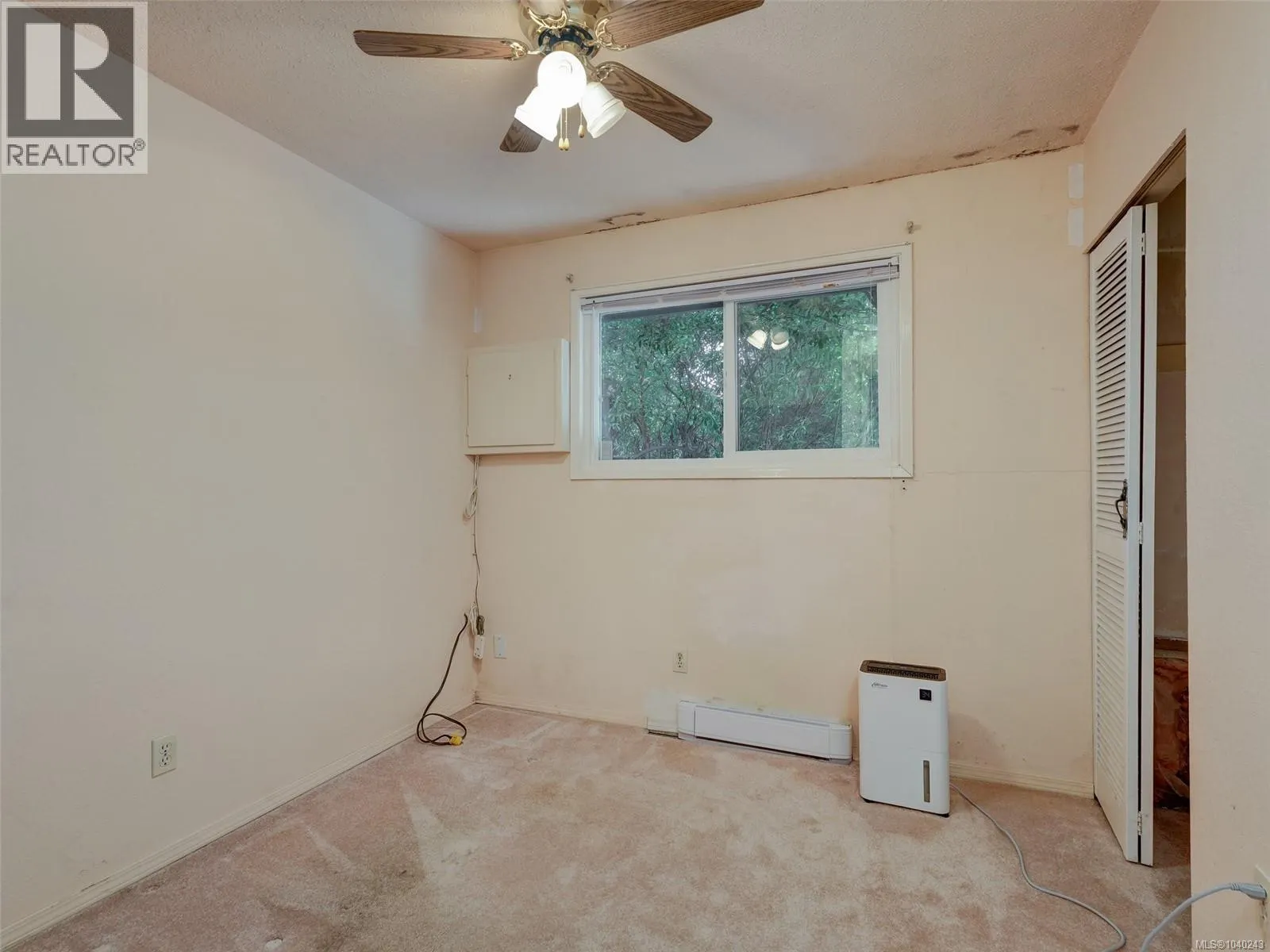 10040 Wisteria Pl
