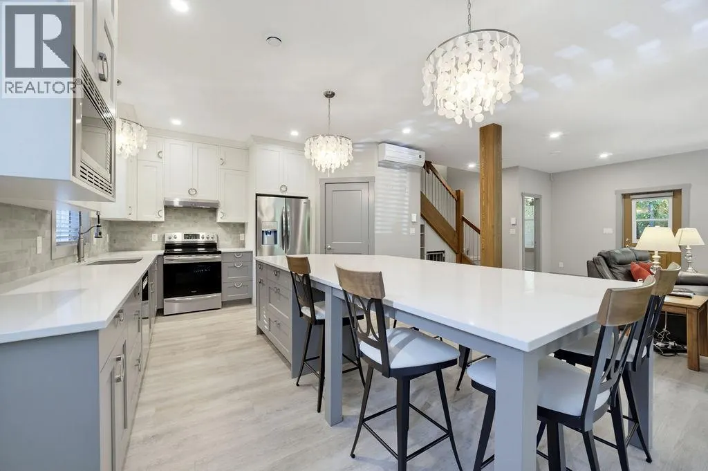 686 Swanbeach Road