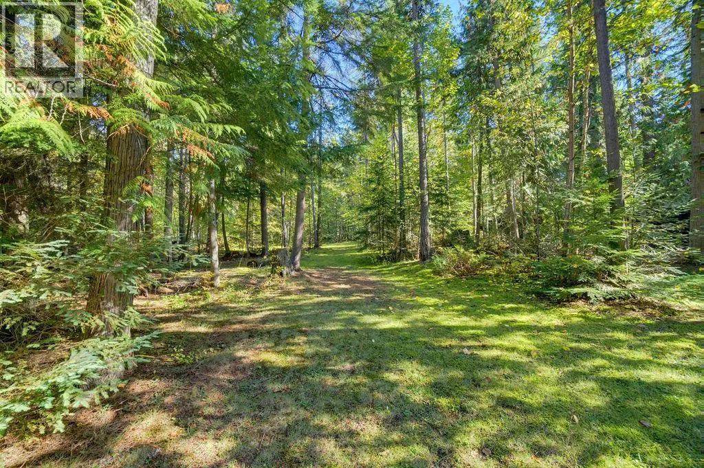 686 Swanbeach Road