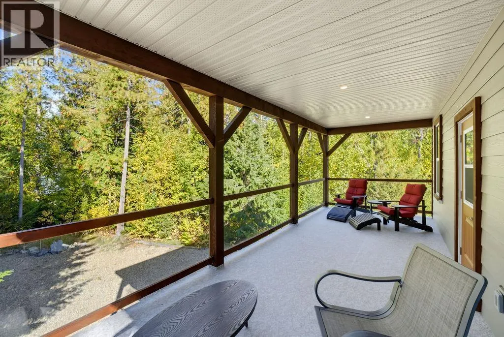 686 Swanbeach Road