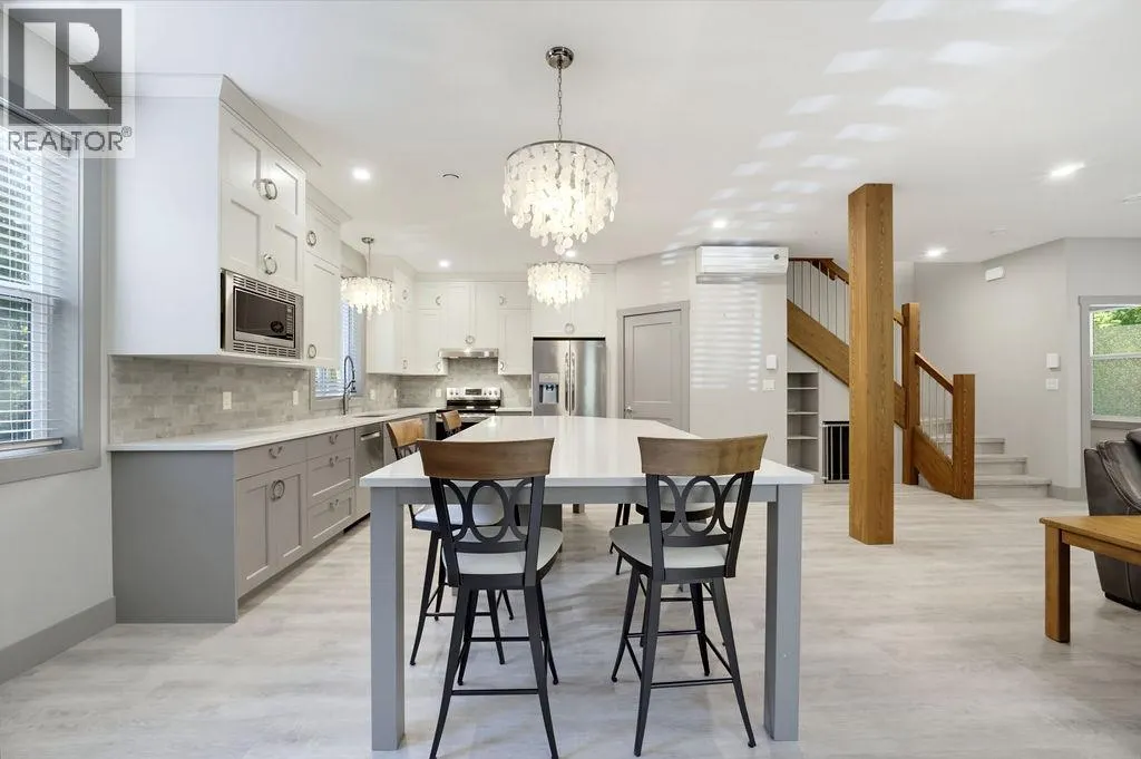 686 Swanbeach Road