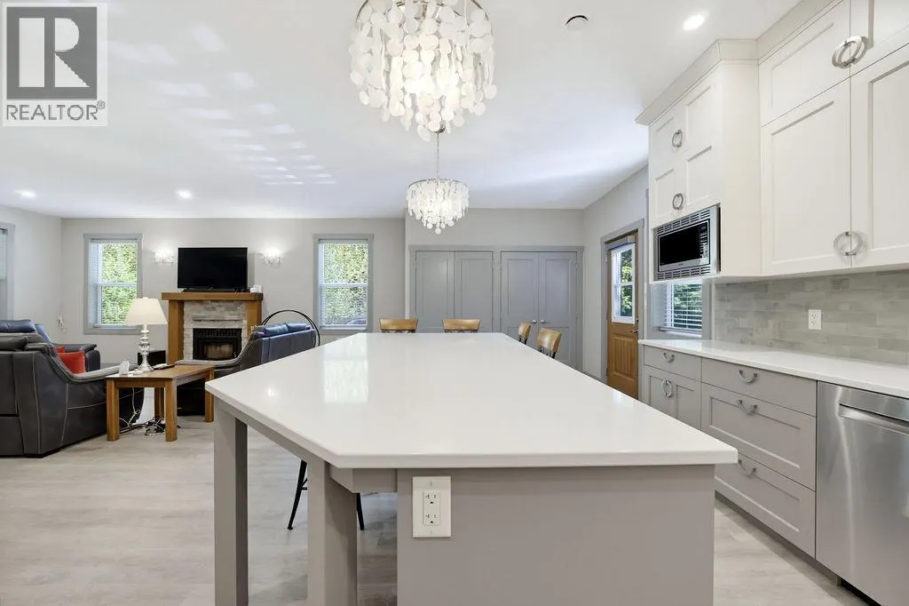686 Swanbeach Road