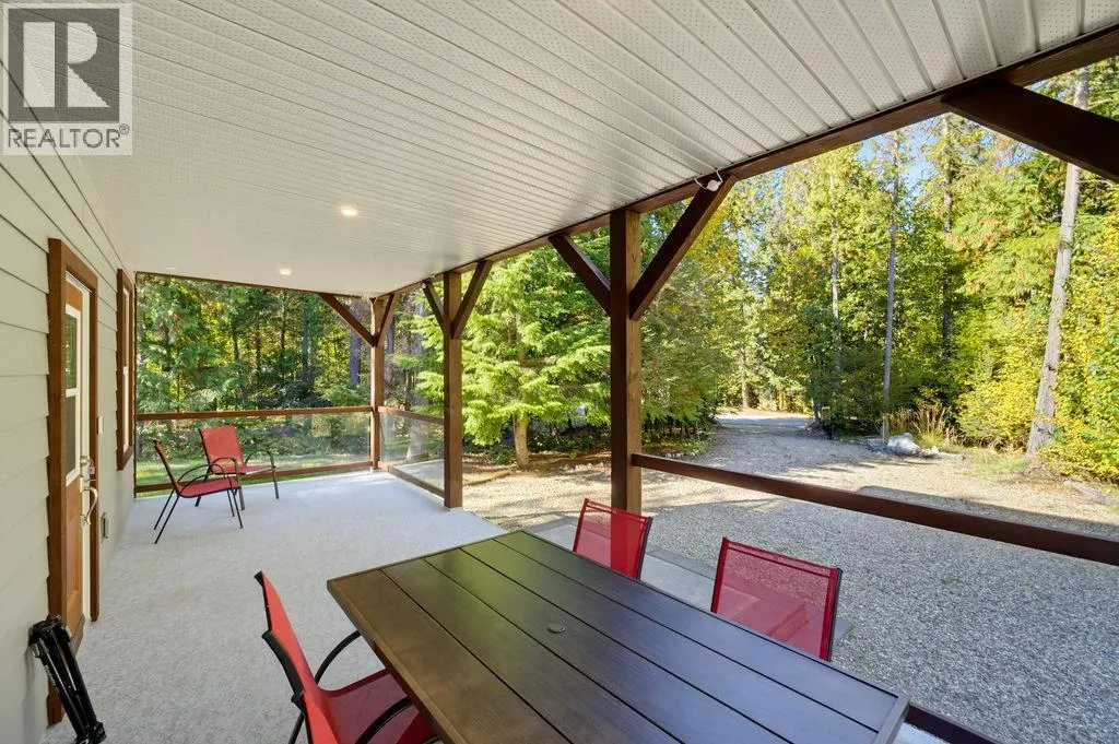 686 Swanbeach Road