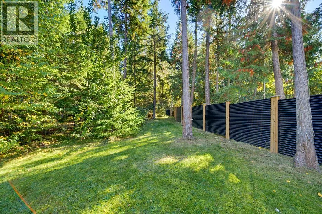686 Swanbeach Road