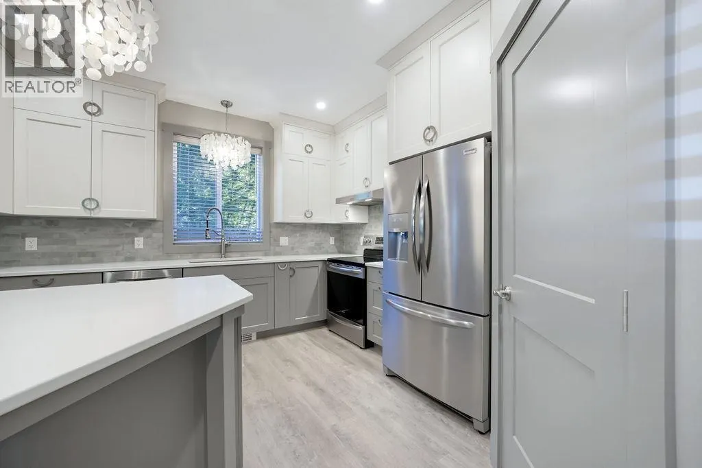 686 Swanbeach Road
