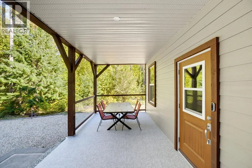 686 Swanbeach Road